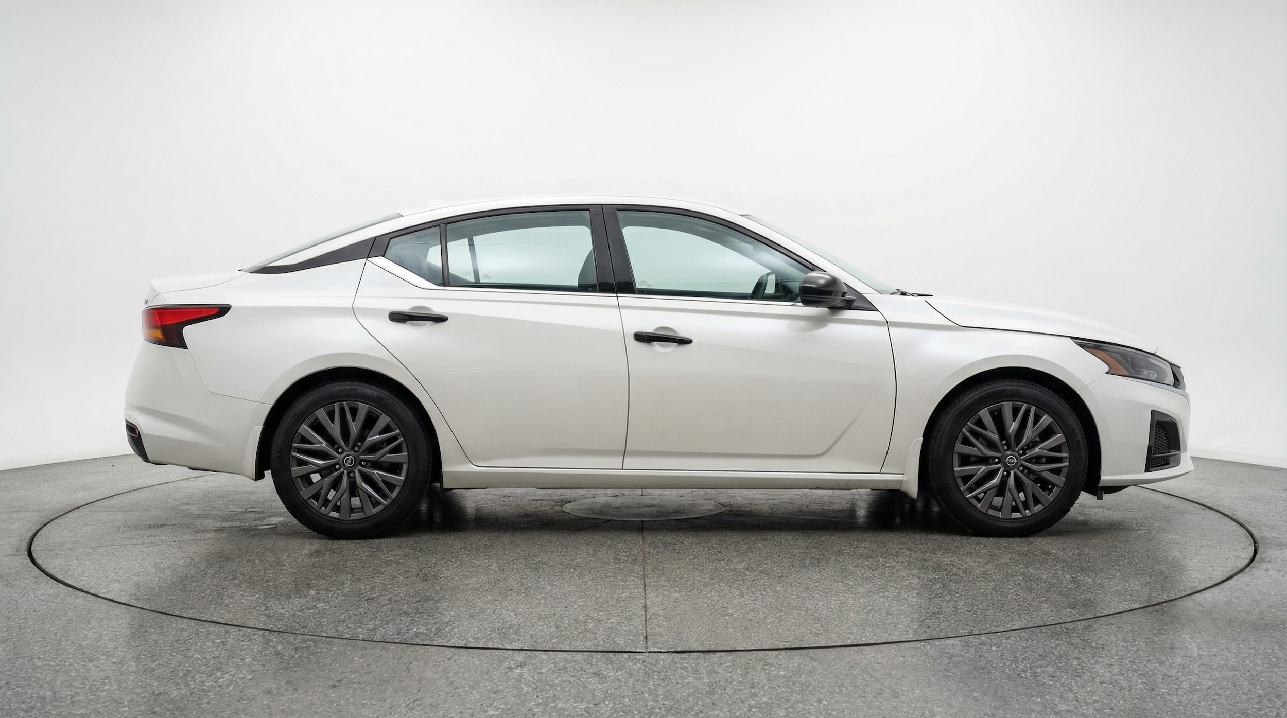 Thumbnail: 2025 Nissan Altima - 8