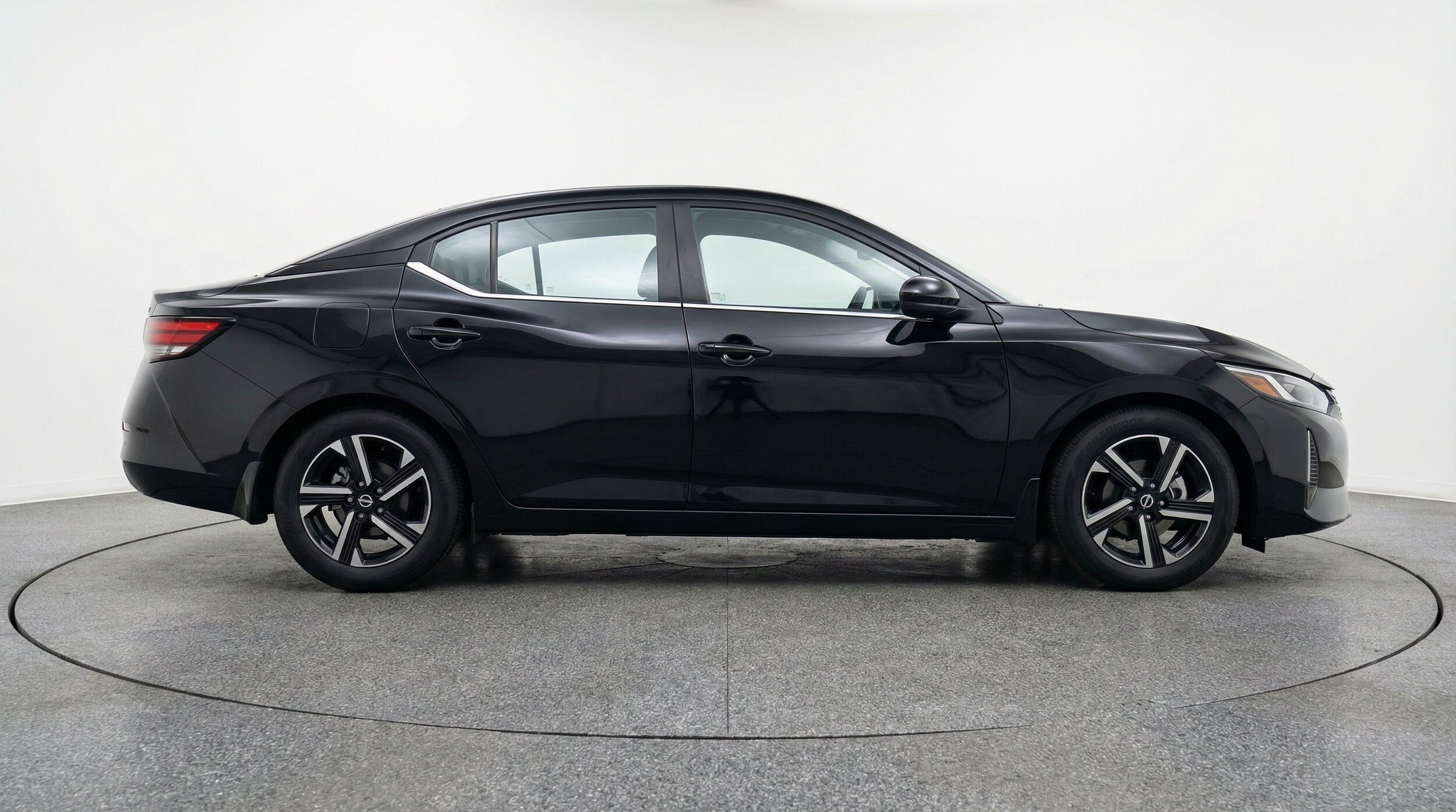 Thumbnail: 2025 Nissan Sentra - 11