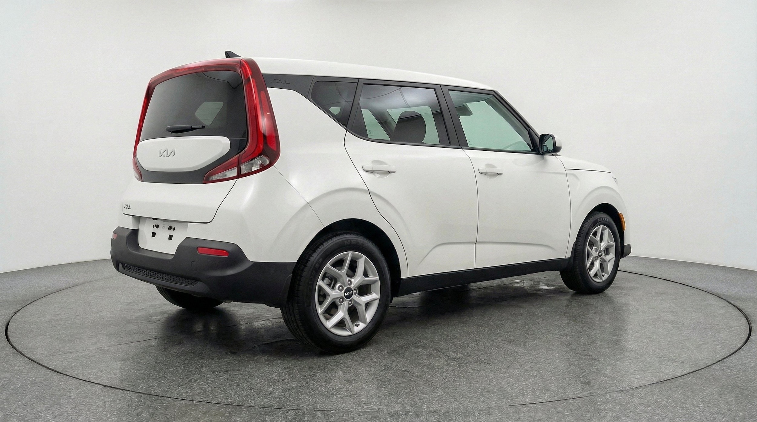 Thumbnail: 2025 Kia Soul - 9