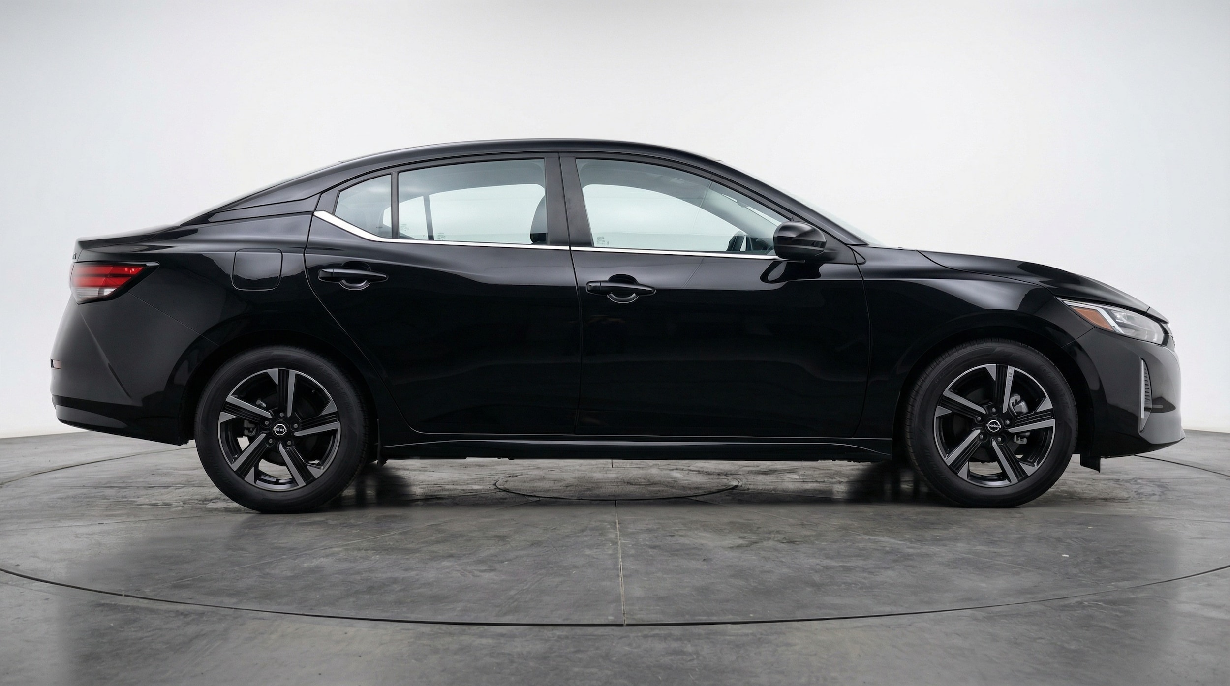 Thumbnail: 2025 Nissan Sentra - 8