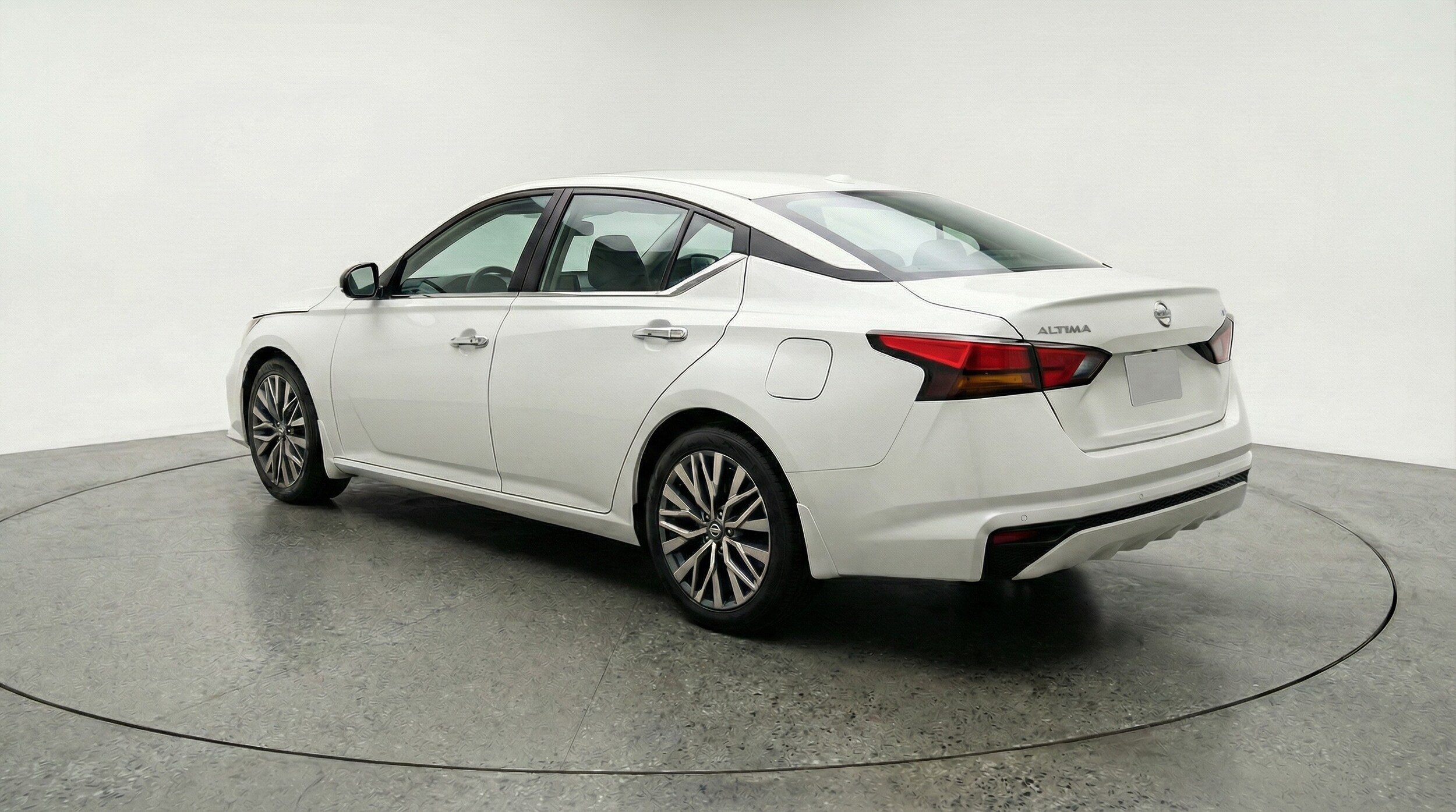 Thumbnail: 2025 Nissan Altima - 5