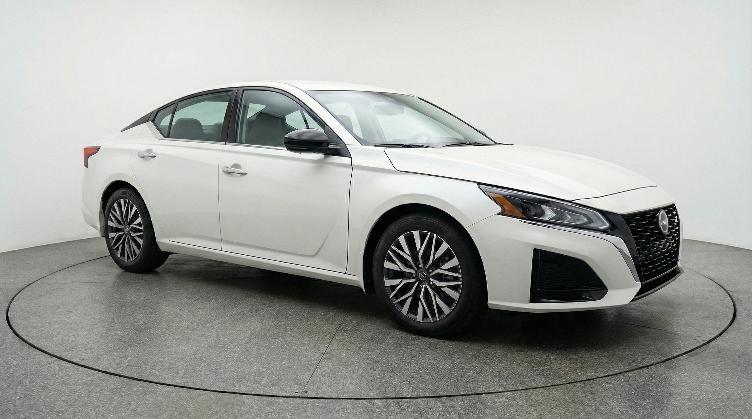 Thumbnail: 2025 Nissan Altima - 1