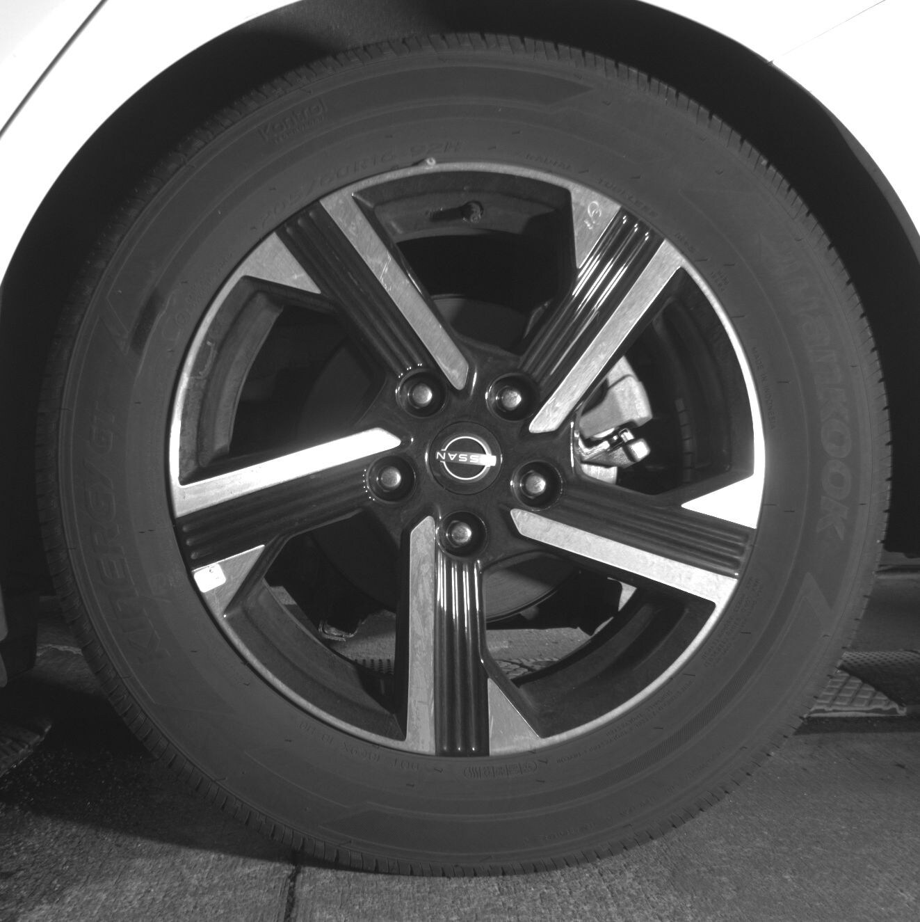 Thumbnail: 2025 Nissan Sentra - 11