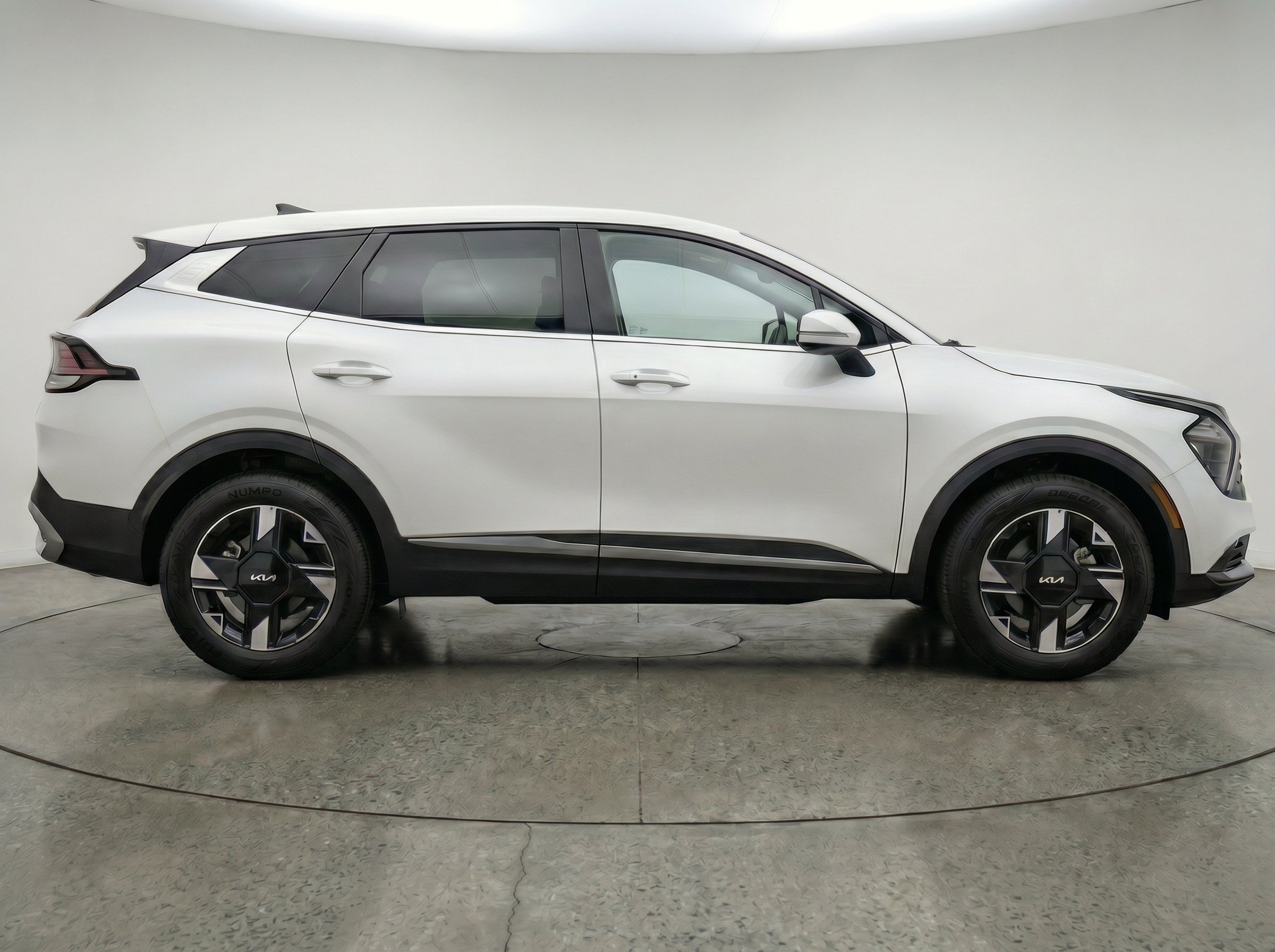 Thumbnail: 2026 Kia Sportage - 11