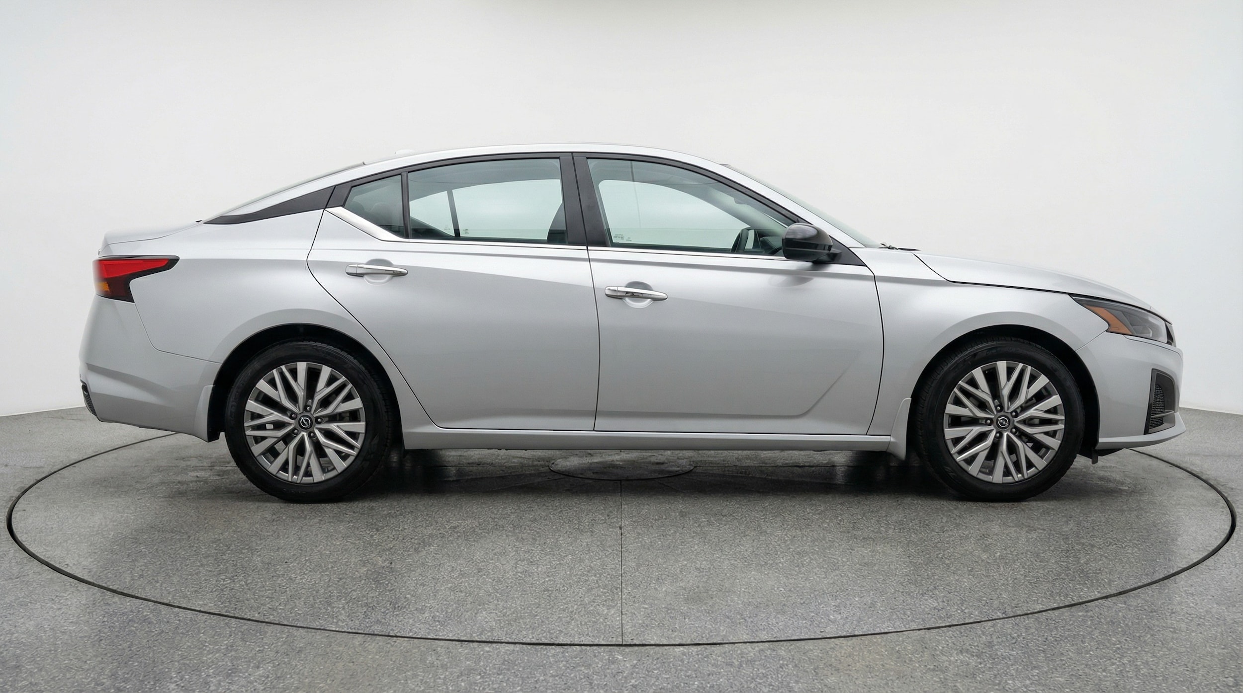 Thumbnail: 2025 Nissan Altima - 8