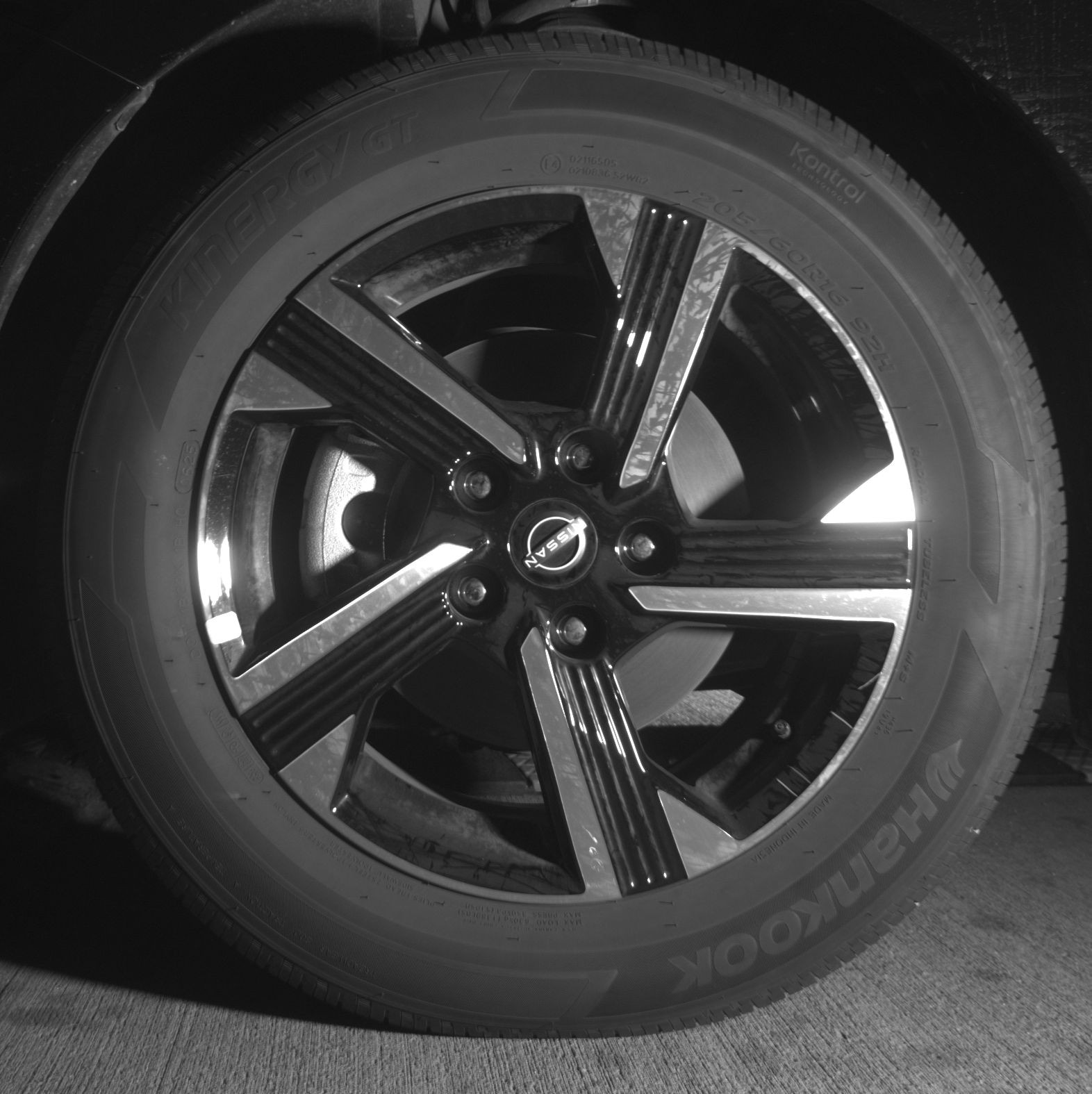 Thumbnail: 2025 Nissan Sentra - 9