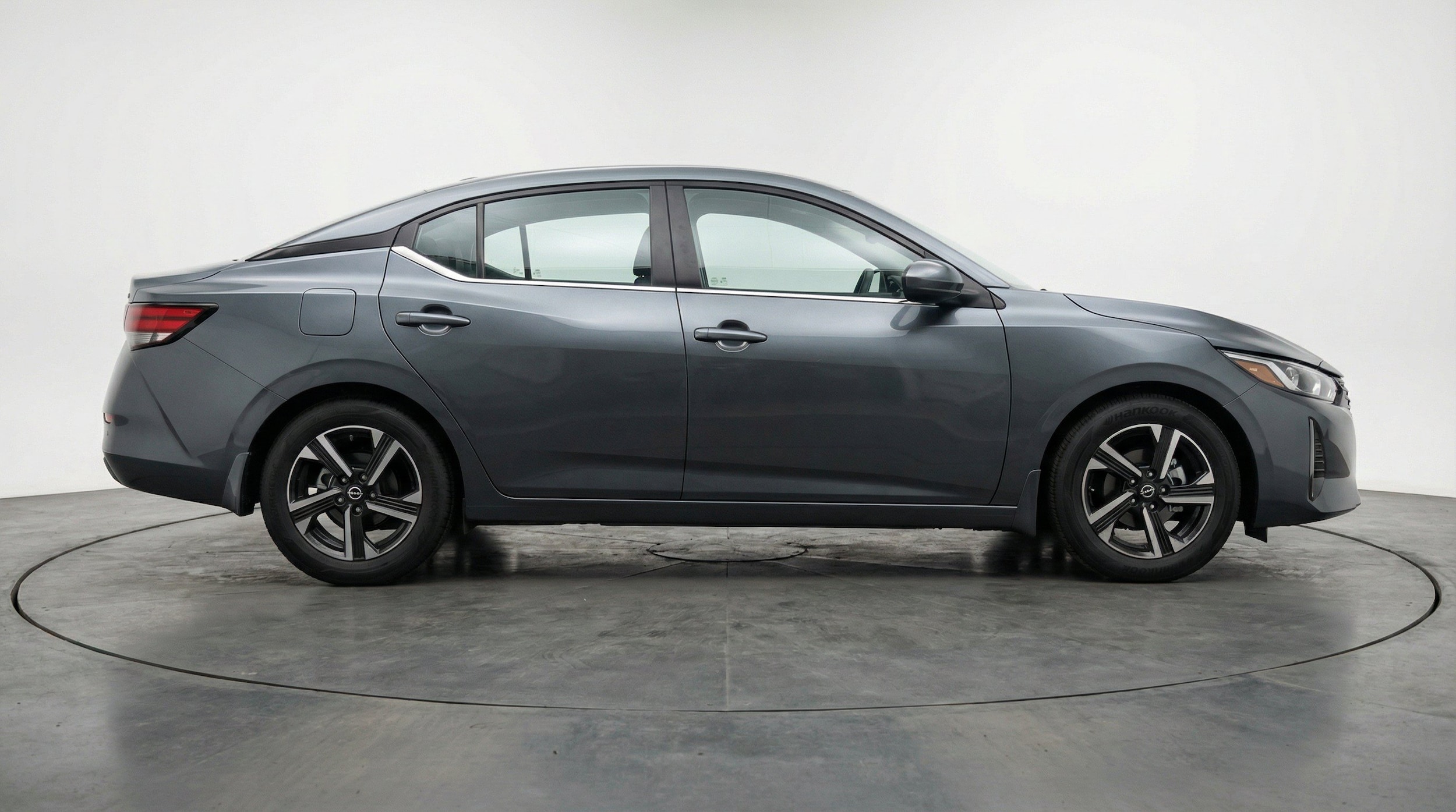 Thumbnail: 2025 Nissan Sentra - 11