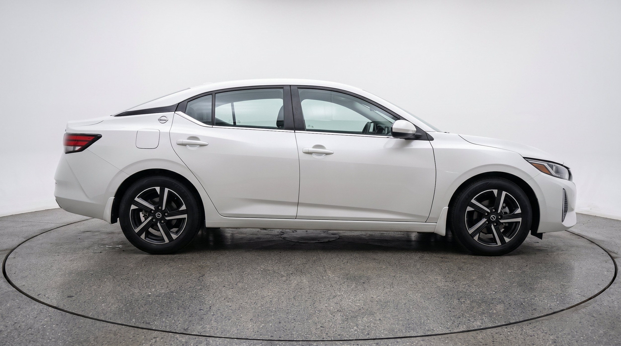 Thumbnail: 2025 Nissan Sentra - 11