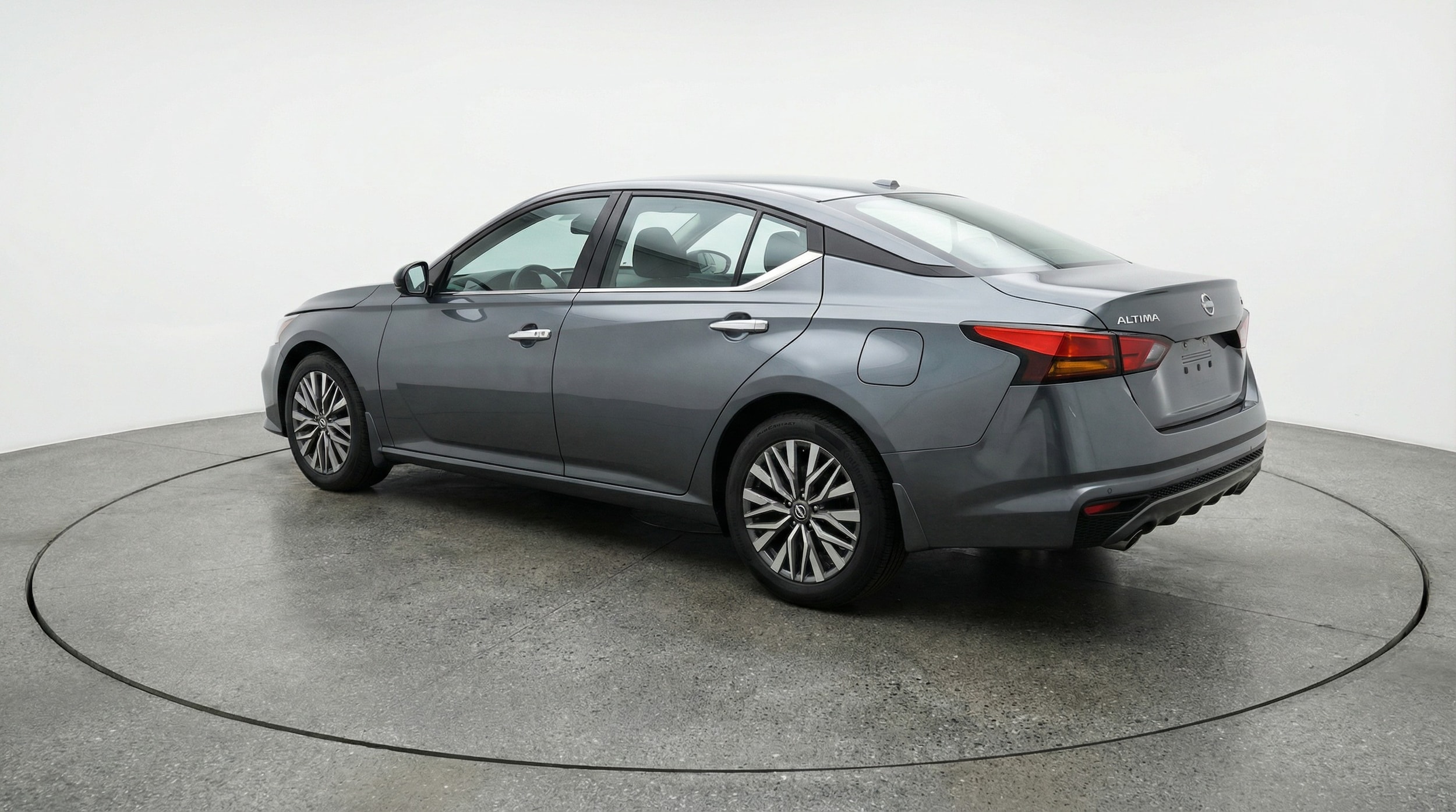 Thumbnail: 2025 Nissan Altima - 5