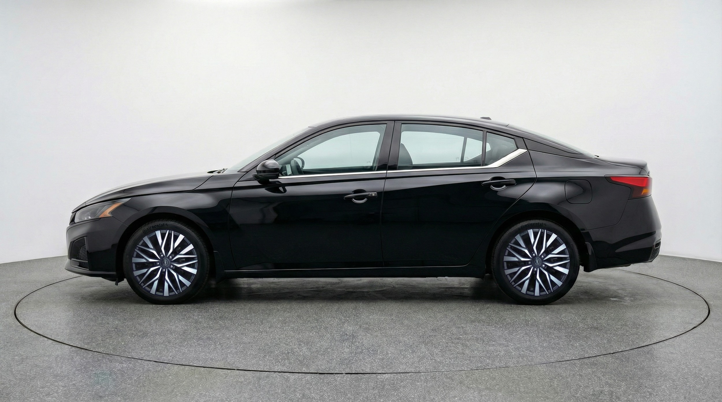 Thumbnail: 2025 Nissan Altima - 4