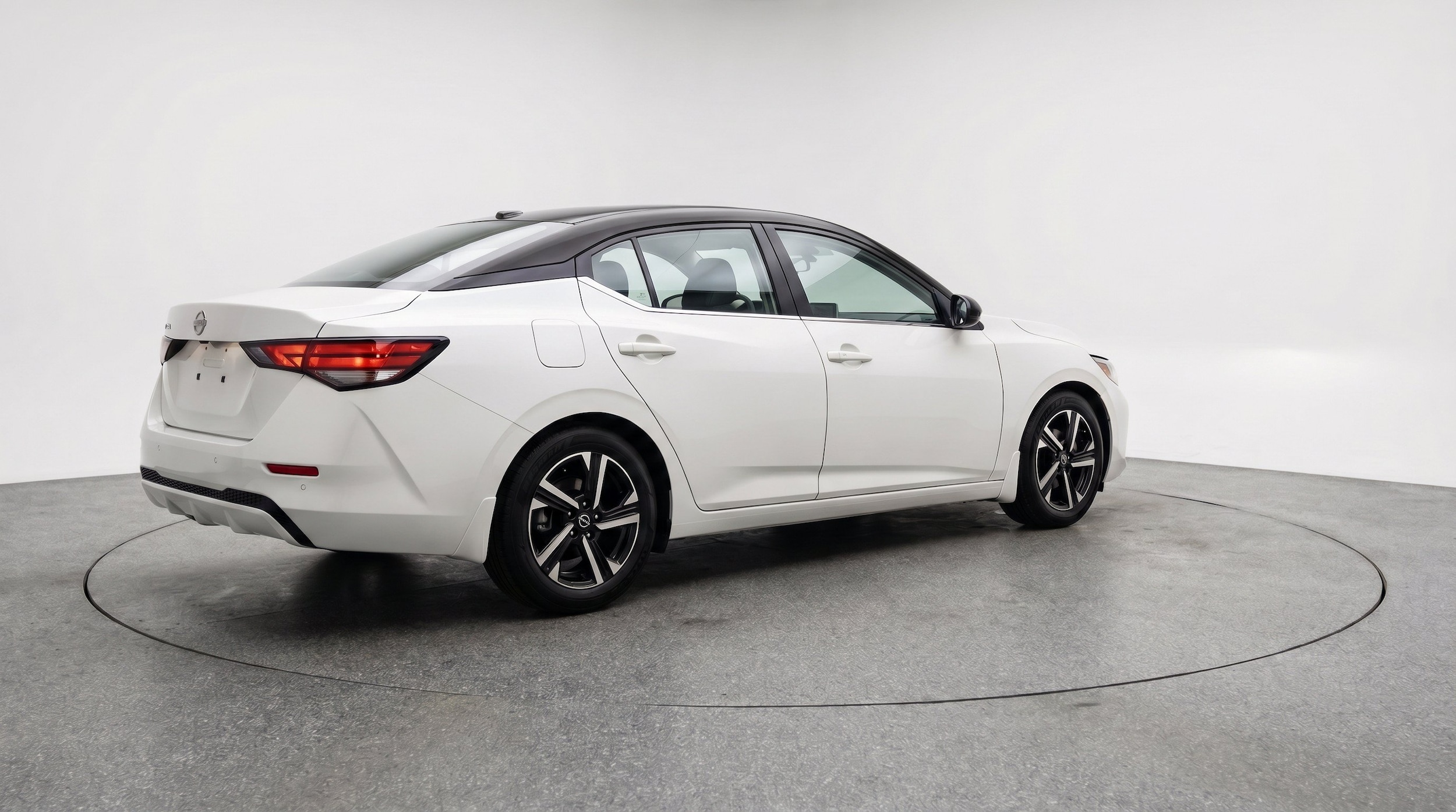Thumbnail: 2025 Nissan Sentra - 9