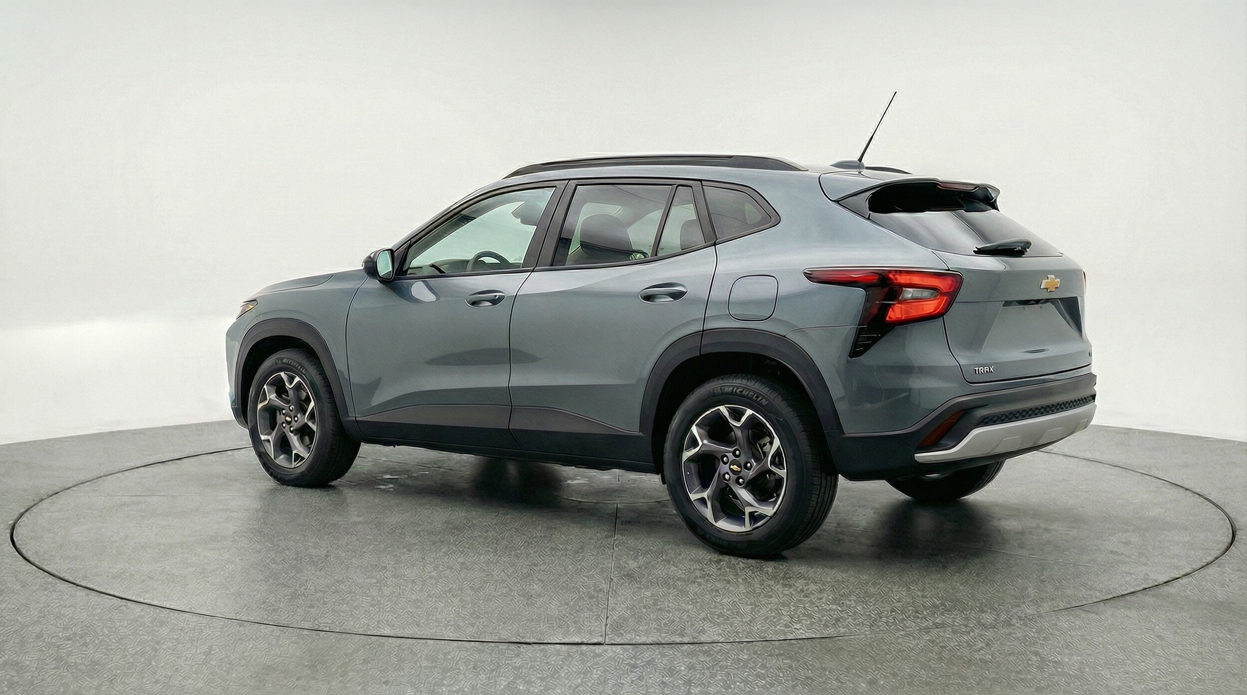 Thumbnail: 2025 Chevrolet Trax - 5