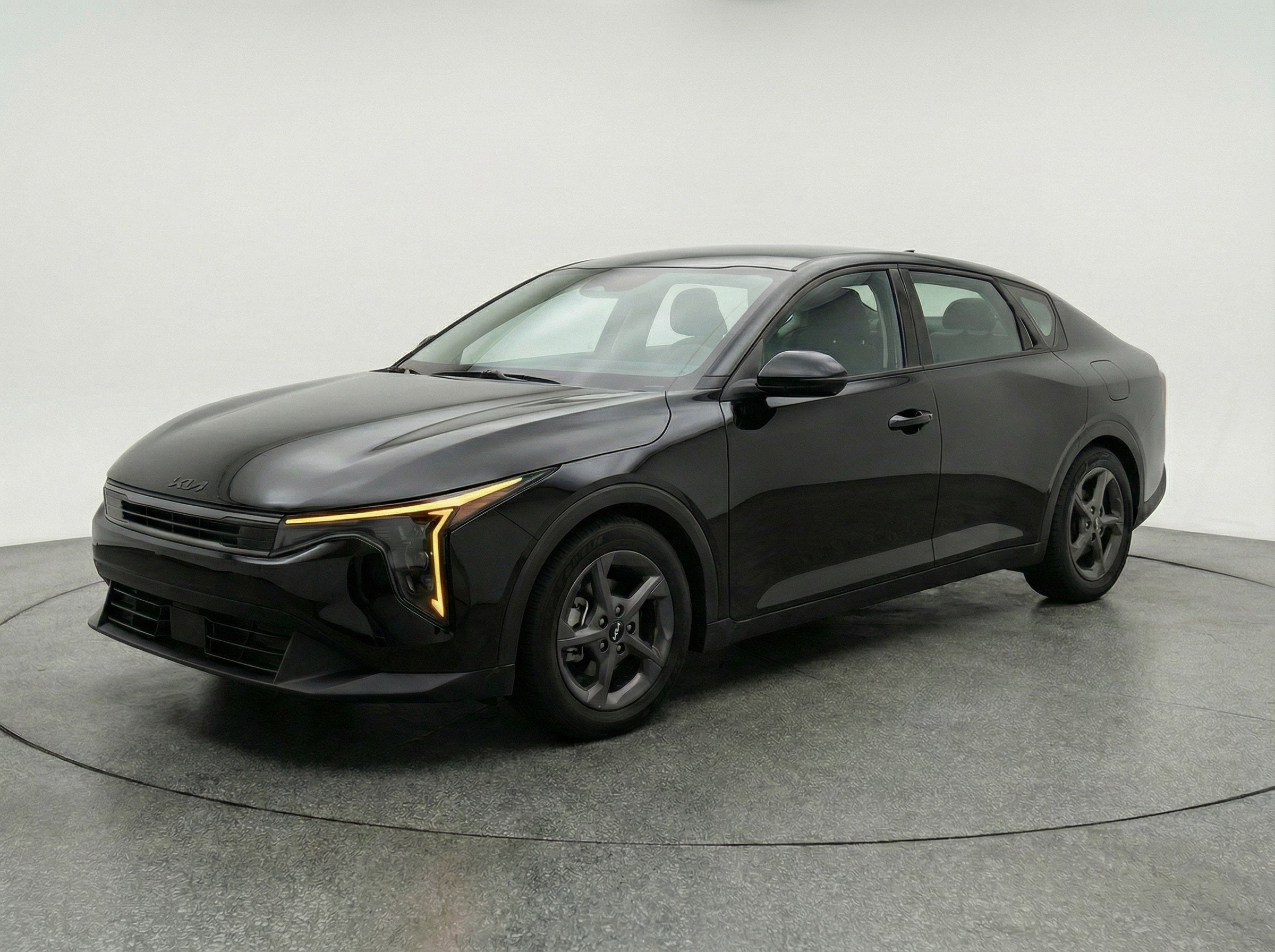 Thumbnail: 2025 Kia K4 - 3