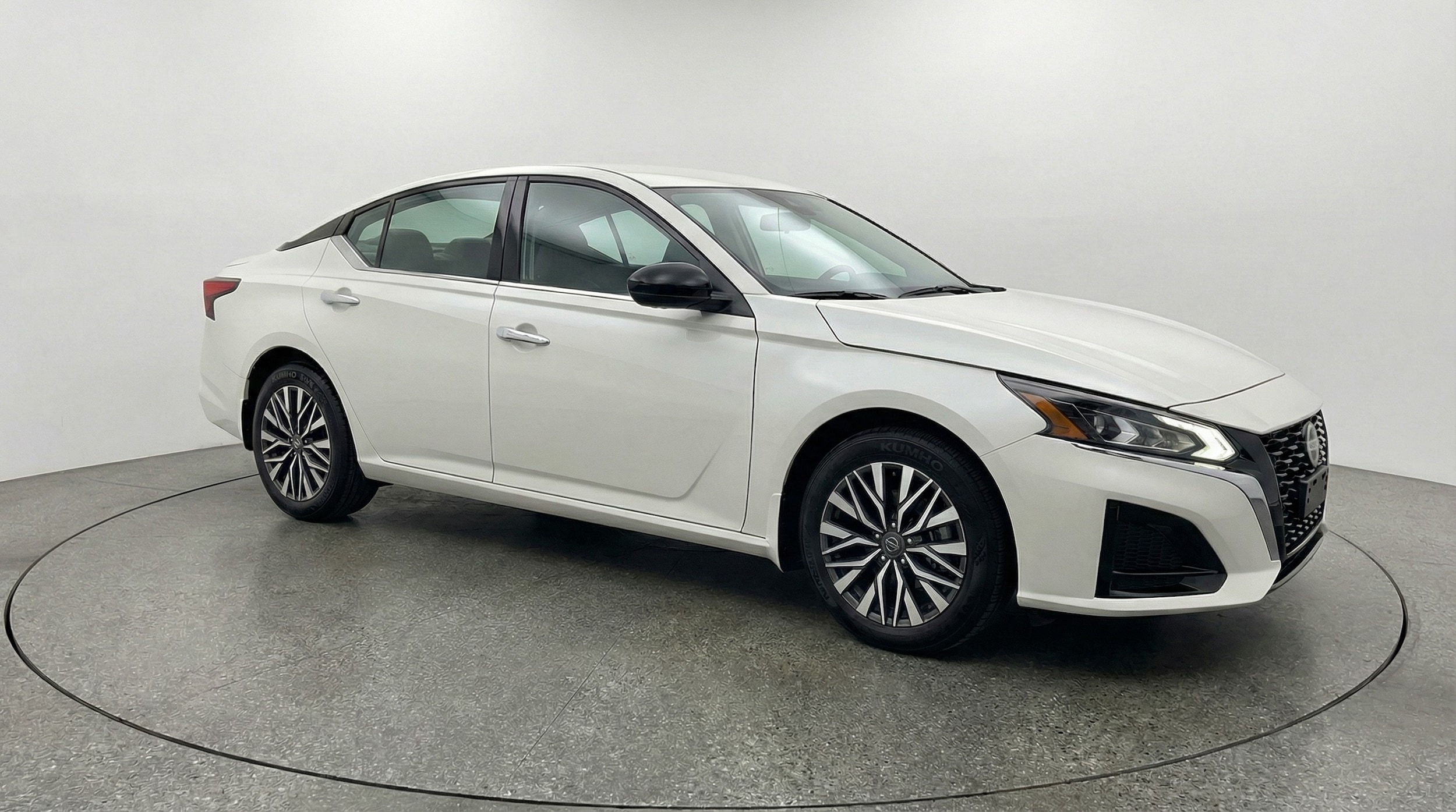 Thumbnail: 2025 Nissan Altima - 1