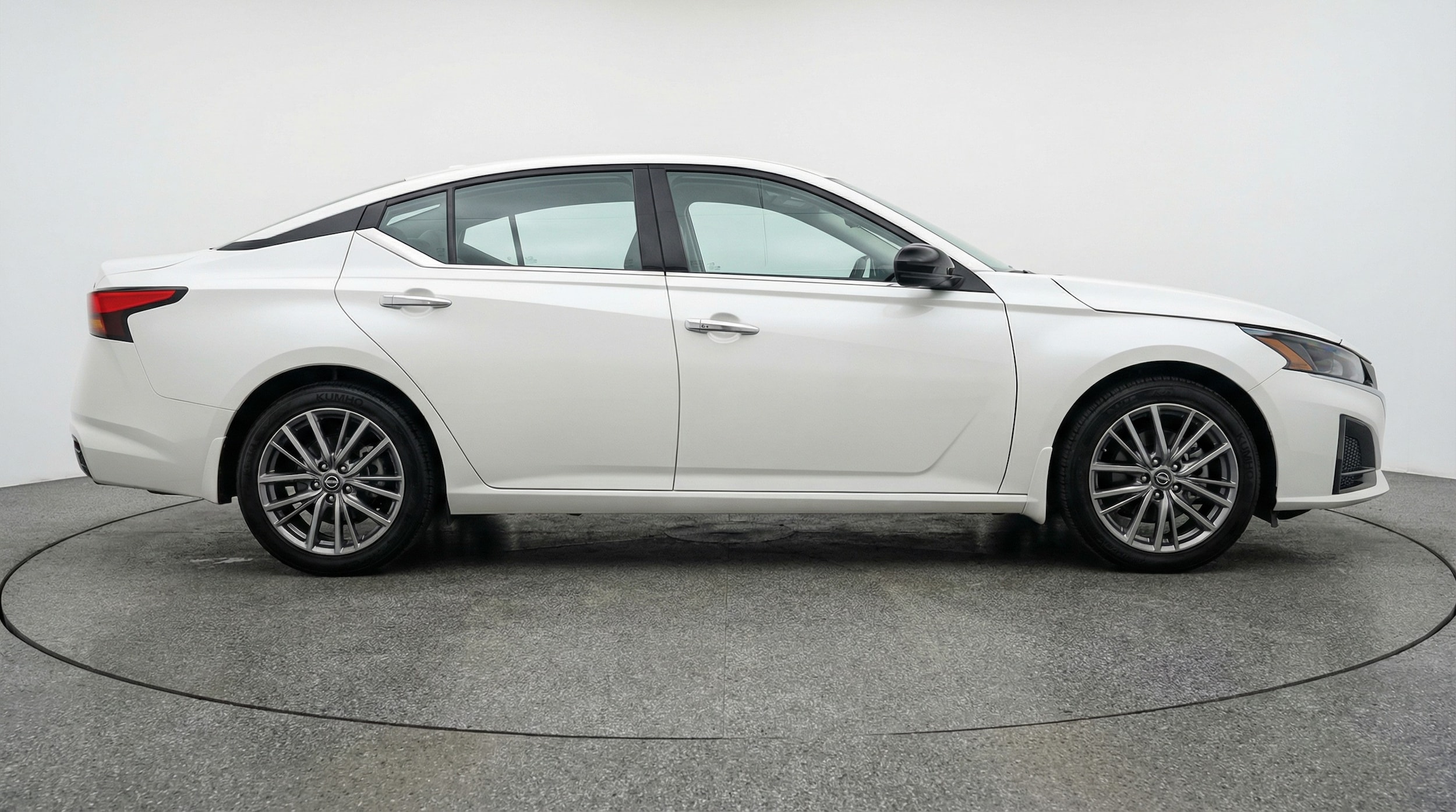 Thumbnail: 2025 Nissan Altima - 8