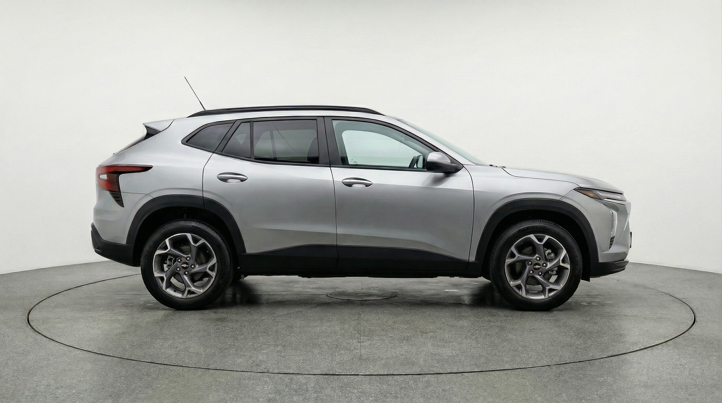 Thumbnail: 2025 Chevrolet Trax - 8