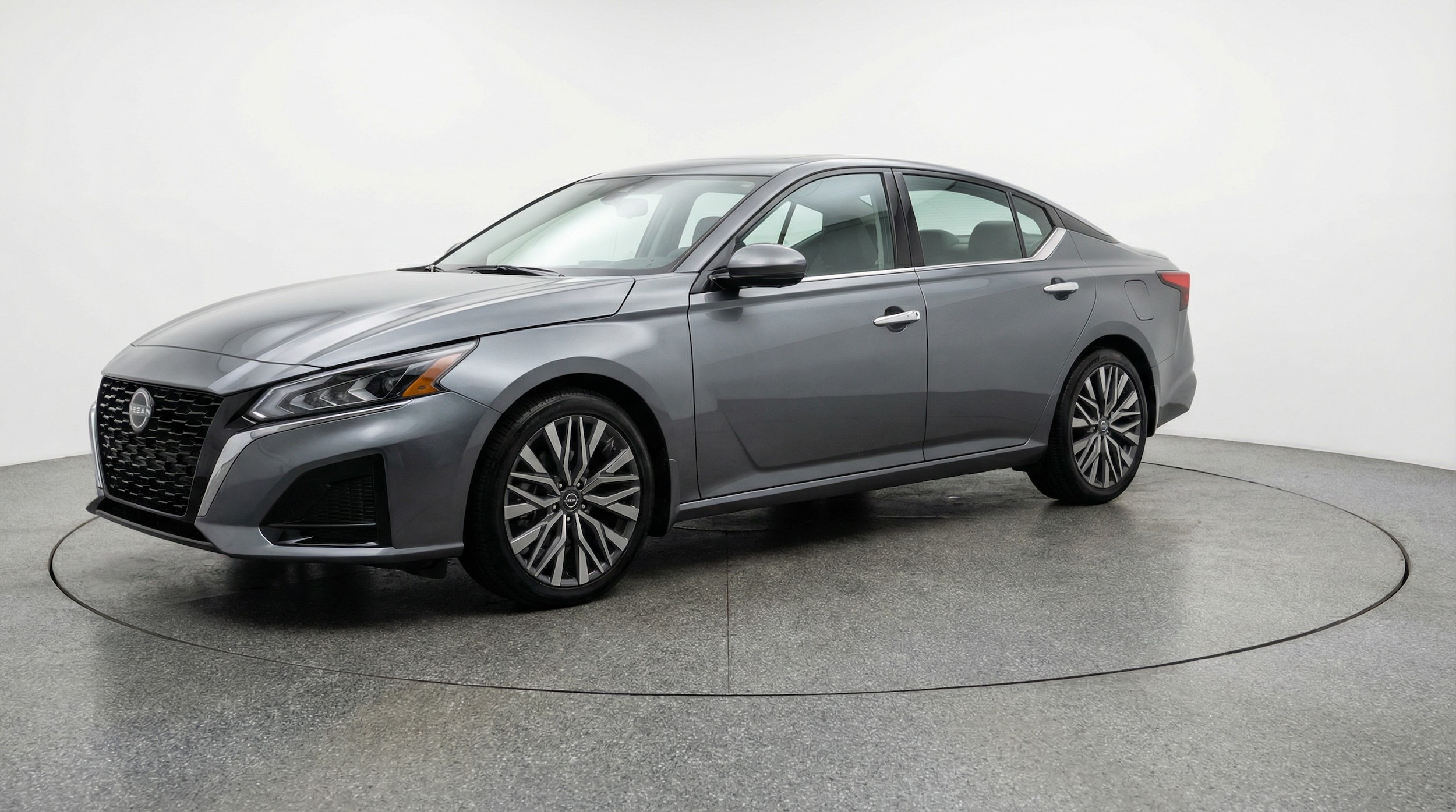 Thumbnail: 2025 Nissan Altima - 3