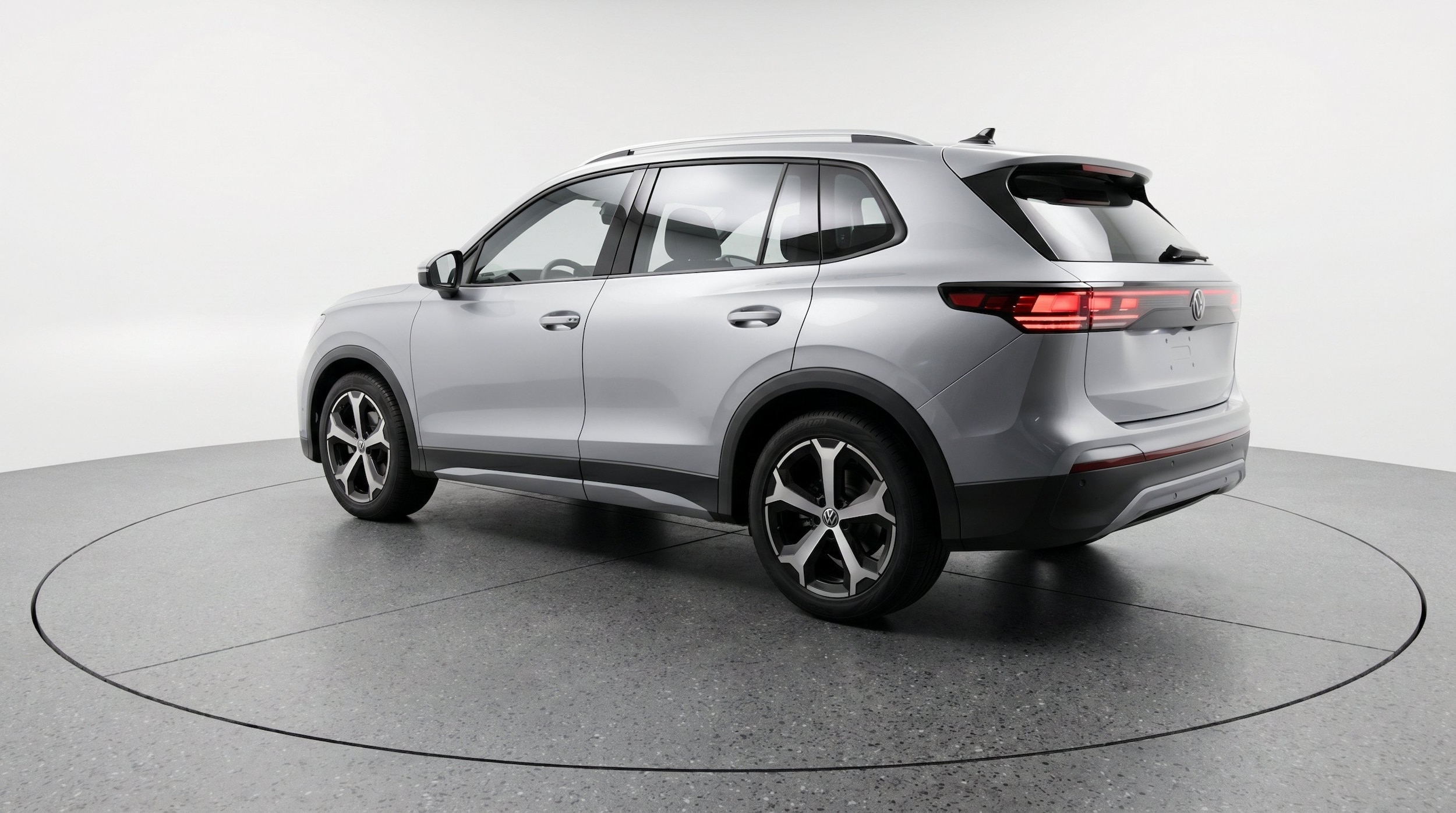 Thumbnail: 2026 Volkswagen Tiguan - 6