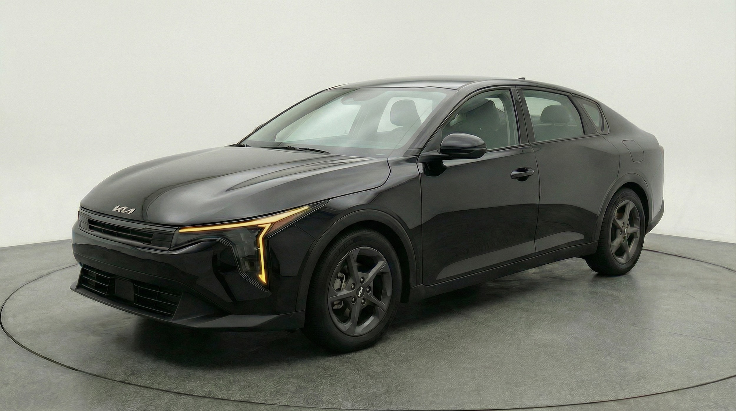 Thumbnail: 2025 Kia K4 - 3