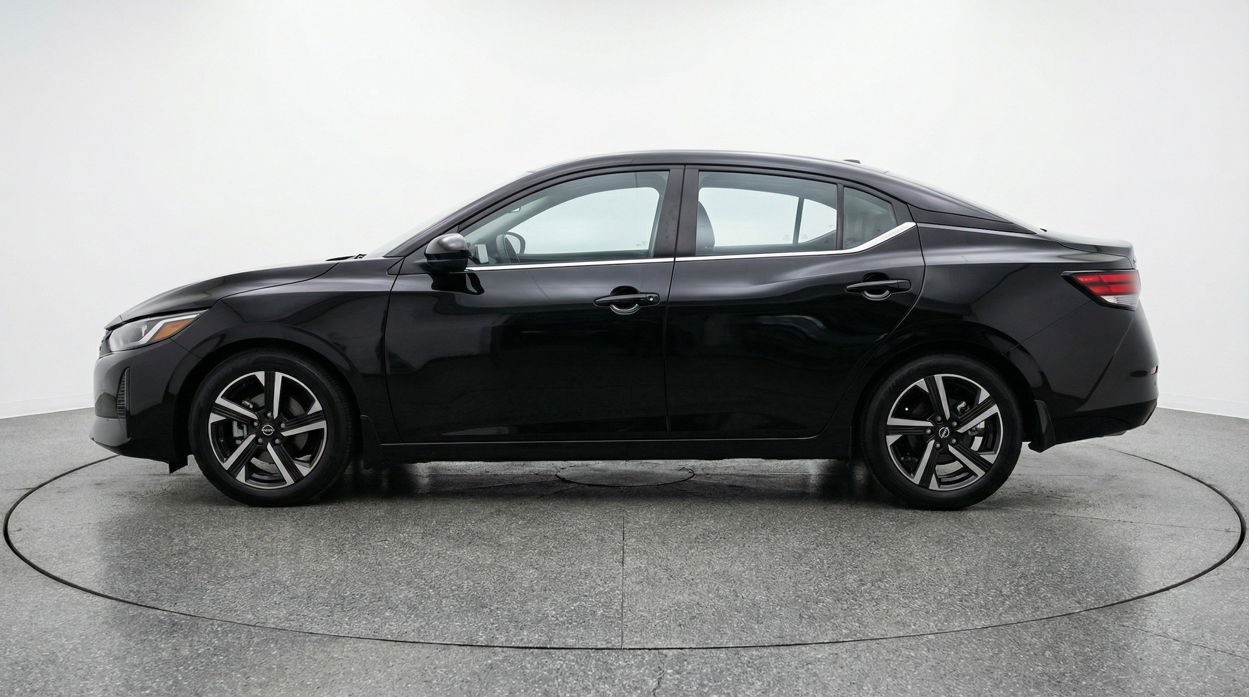 Thumbnail: 2025 Nissan Sentra - 5