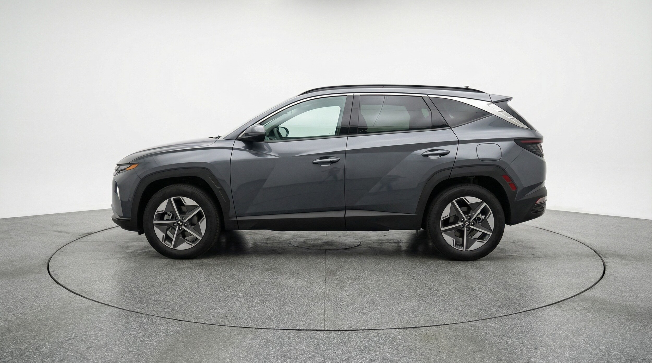 Thumbnail: 2025 Hyundai Tucson - 4