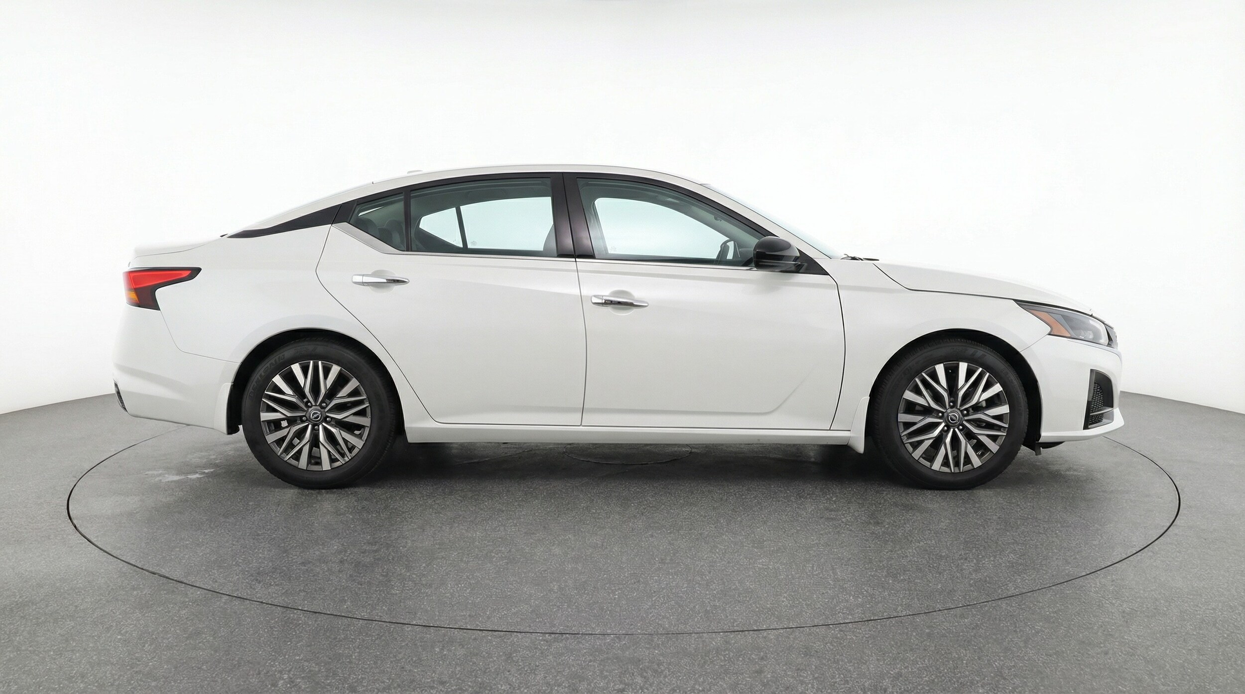 Thumbnail: 2025 Nissan Altima - 8