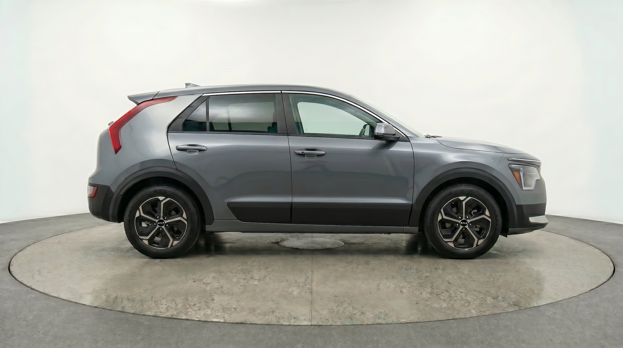 Thumbnail: 2026 Kia Niro - 11