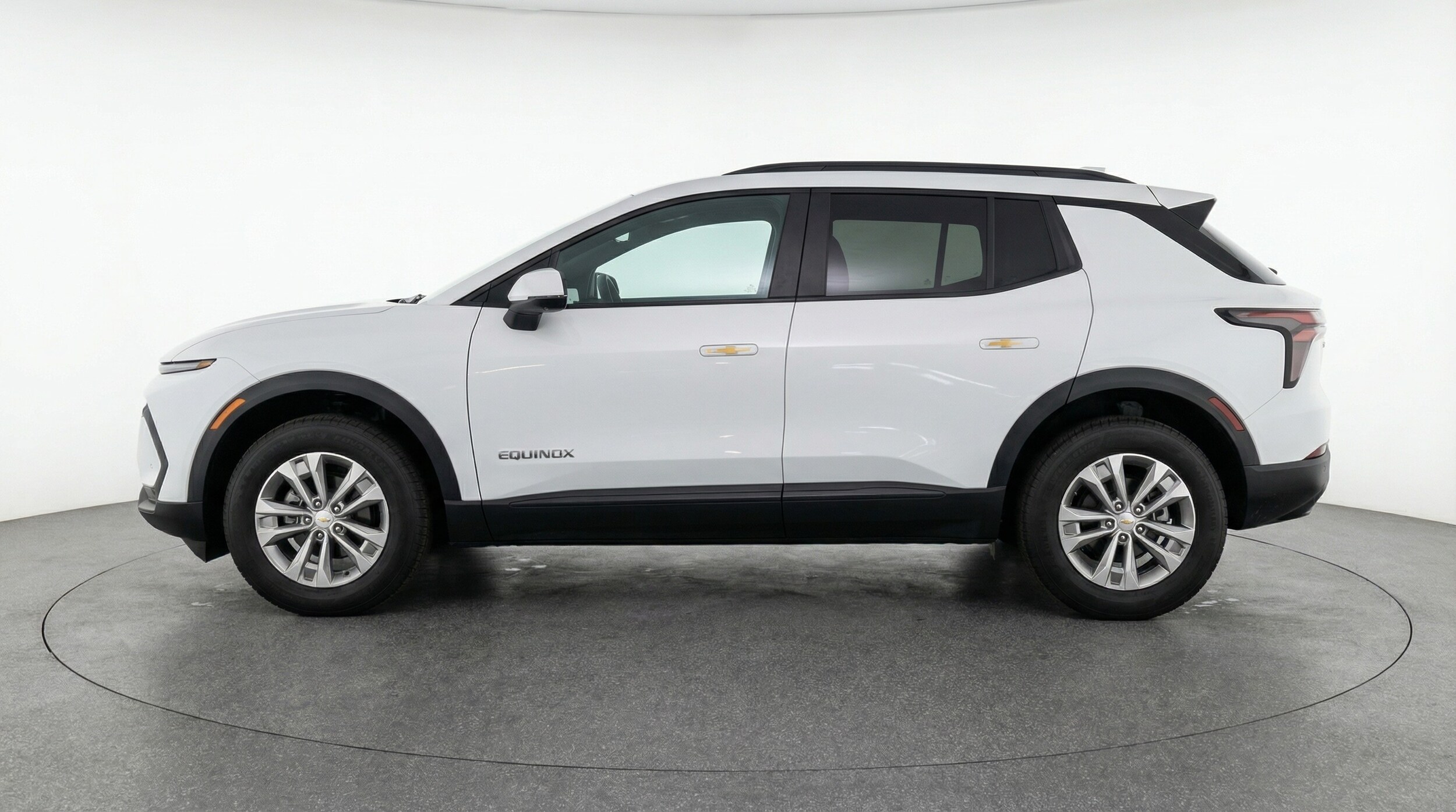 Thumbnail: 2025 Chevrolet Equinox - 4