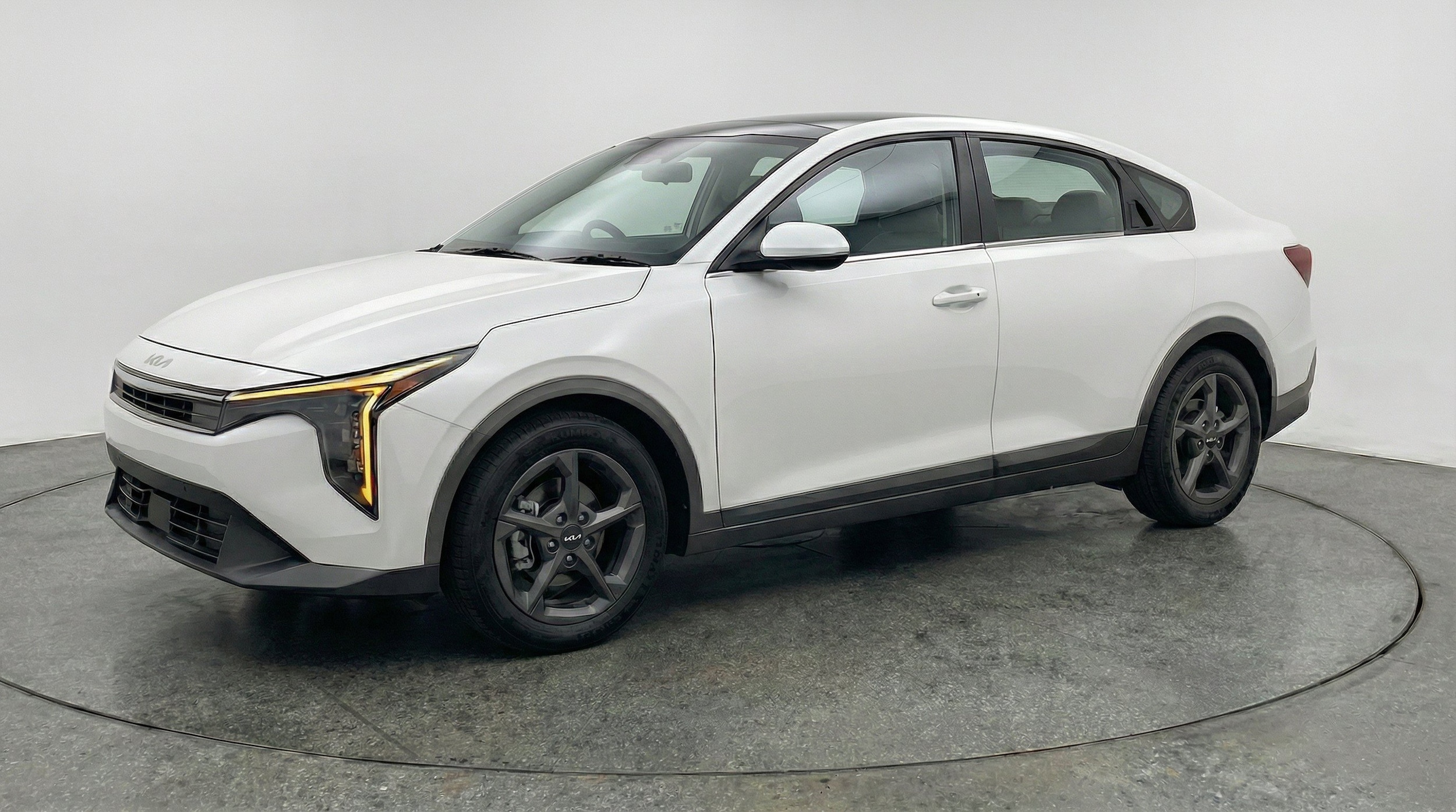 Thumbnail: 2026 Kia K4 - 3