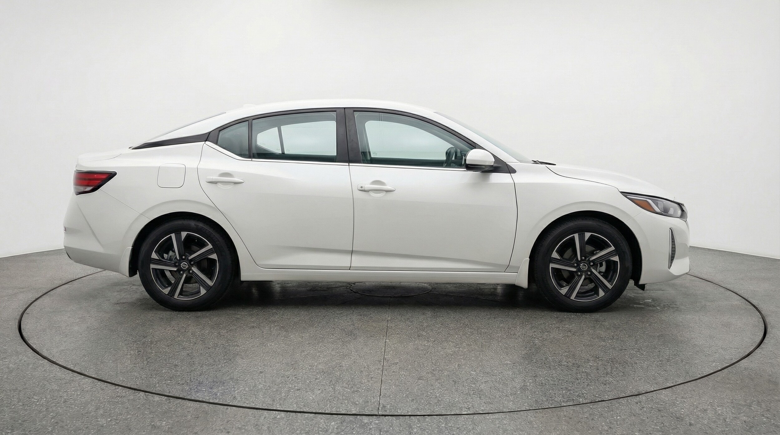 Thumbnail: 2025 Nissan Sentra - 8