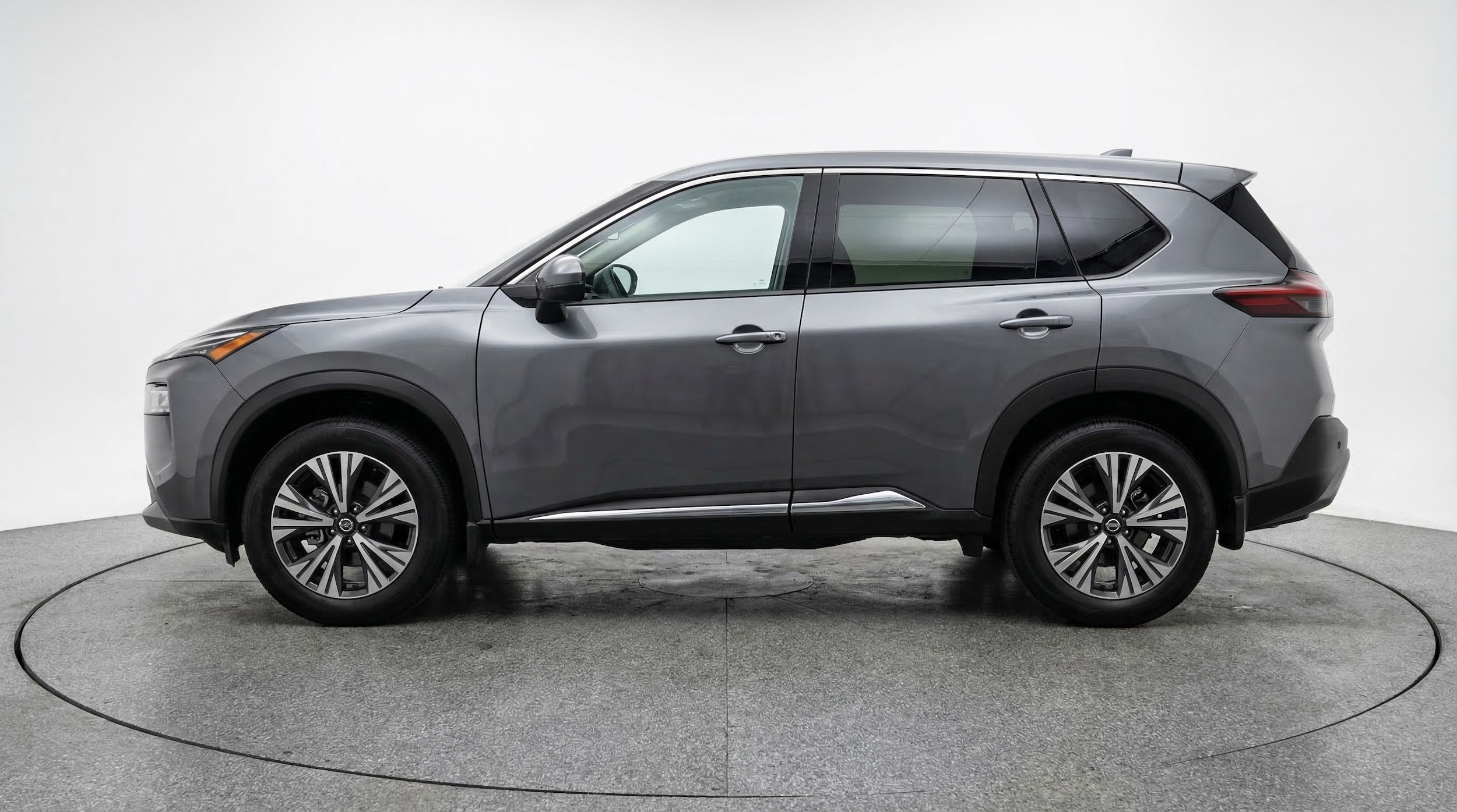 Thumbnail: 2023 Nissan Rogue - 4