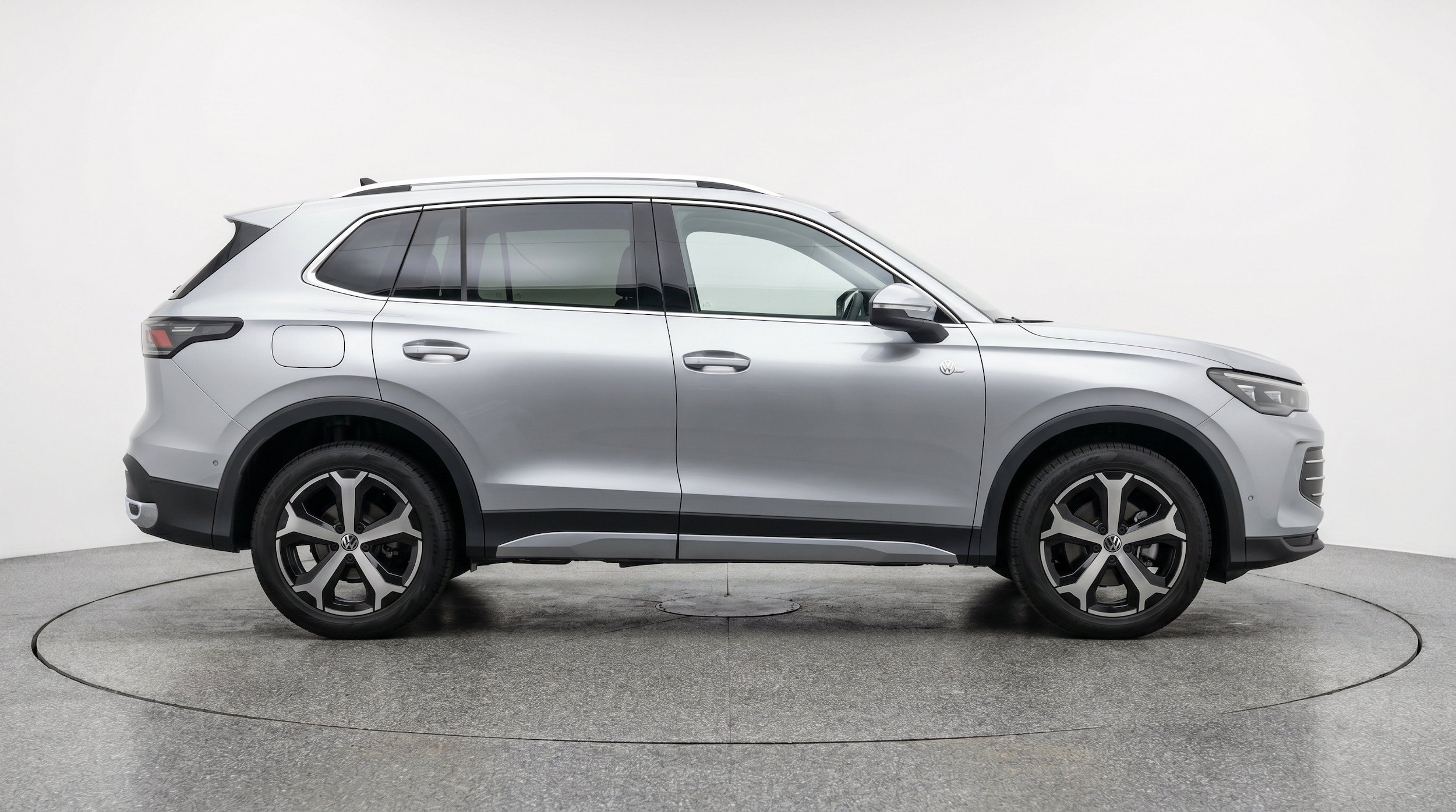 Thumbnail: 2026 Volkswagen Tiguan - 11