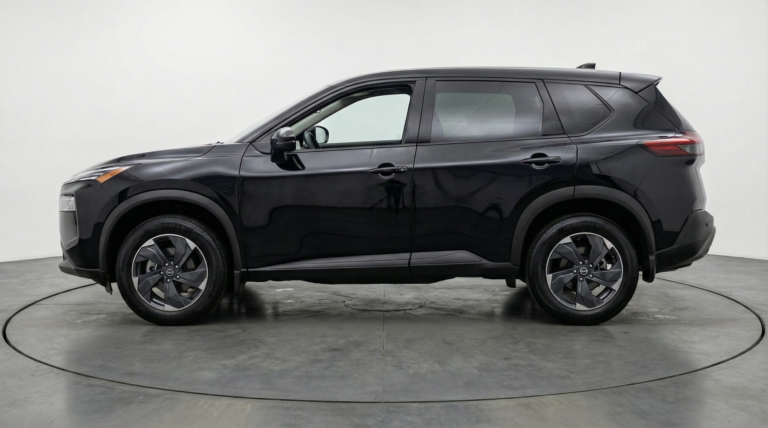 Thumbnail: 2025 Nissan Rogue - 4