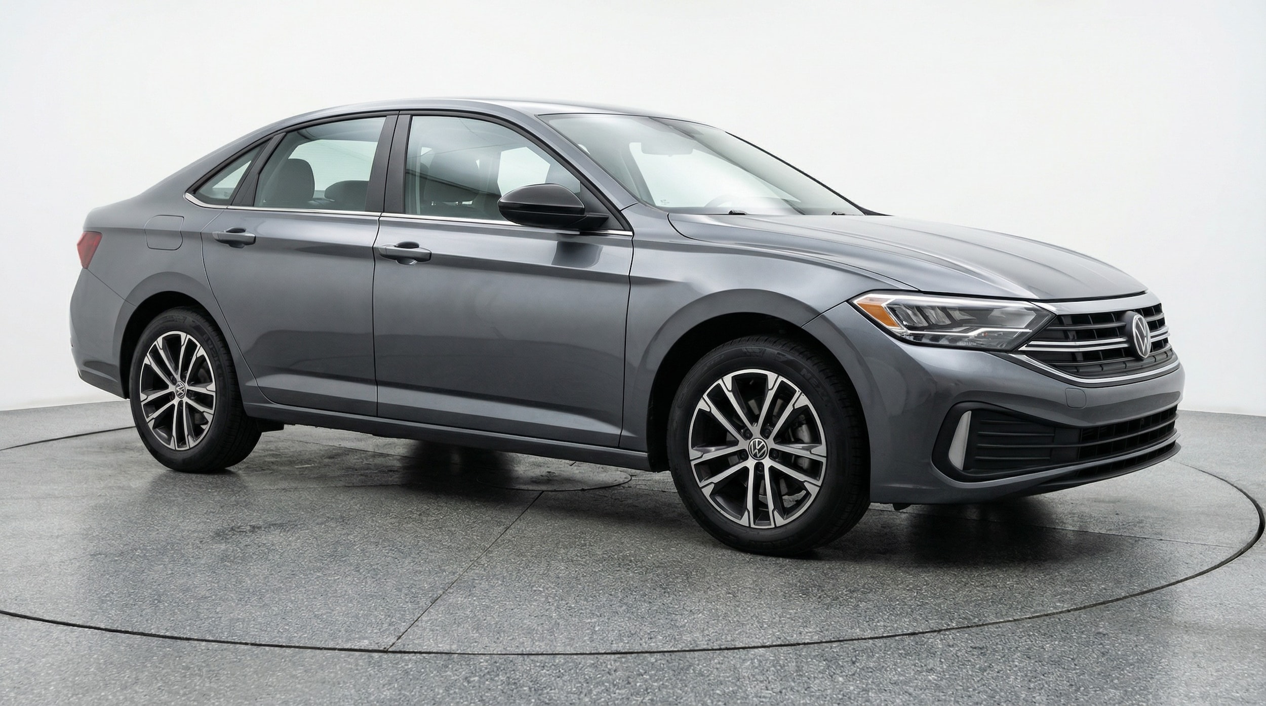 Thumbnail: 2025 Volkswagen Jetta - 1