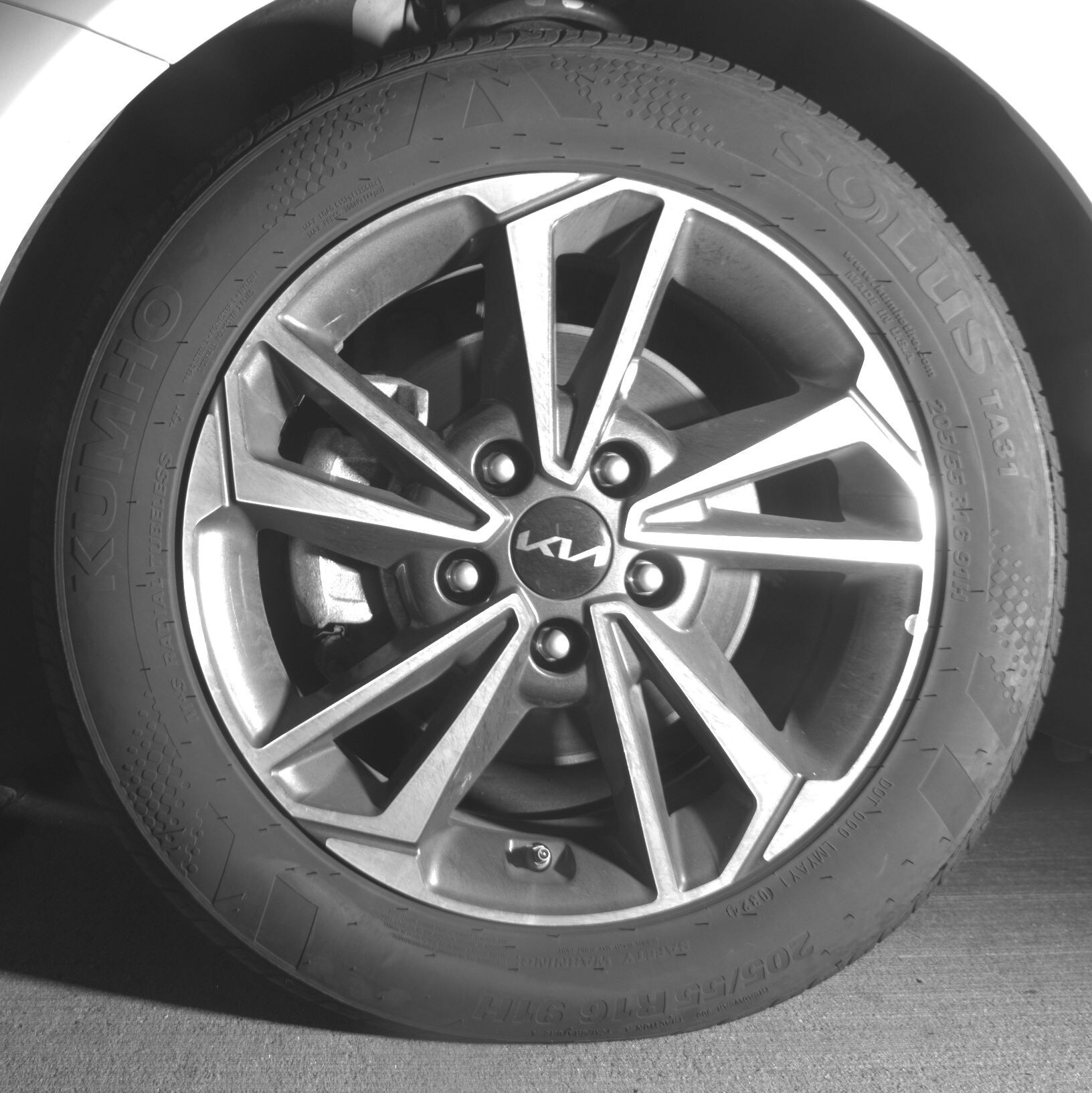 Thumbnail: 2024 Kia Forte - 9