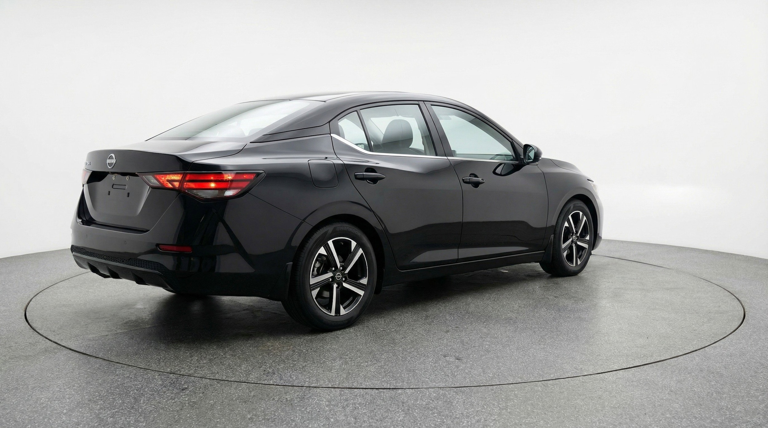 Thumbnail: 2025 Nissan Sentra - 9