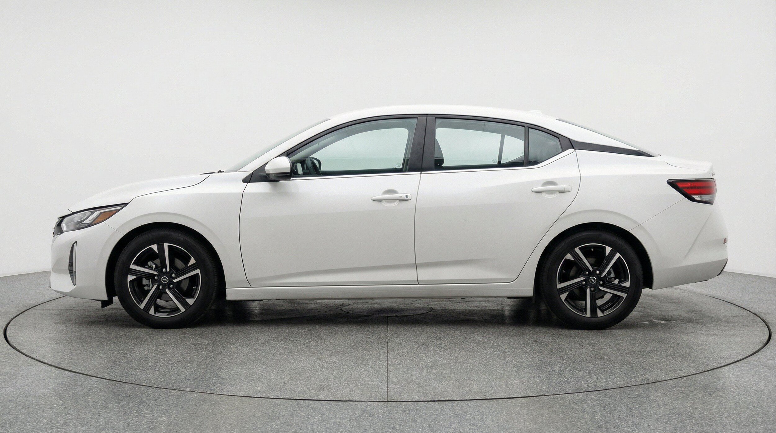 Thumbnail: 2025 Nissan Sentra - 5