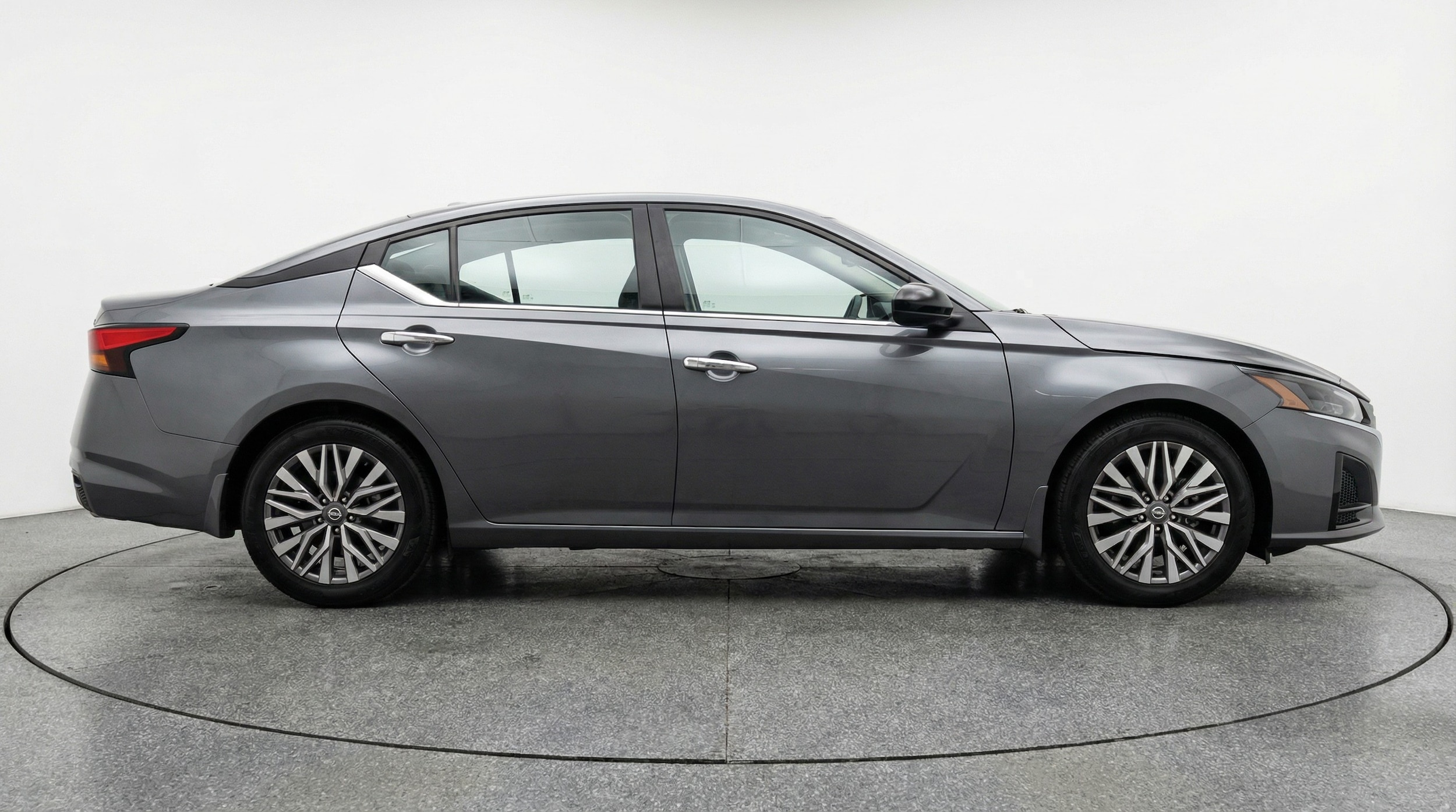 Thumbnail: 2025 Nissan Altima - 8