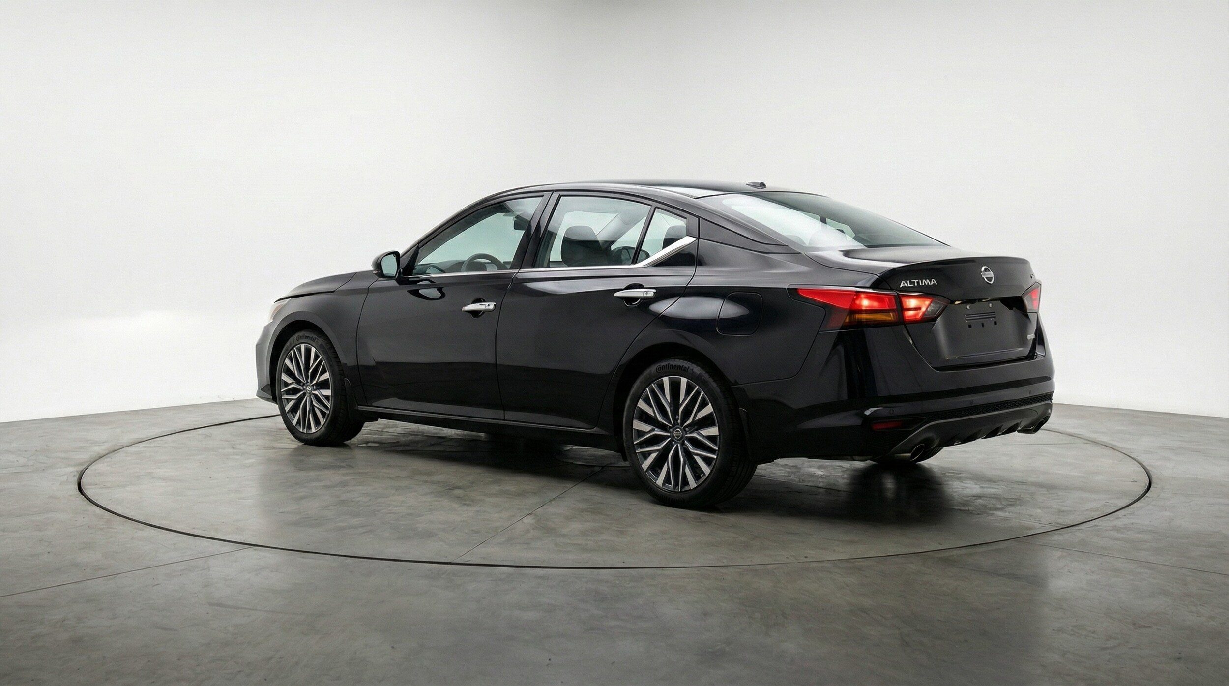 Thumbnail: 2025 Nissan Altima - 5