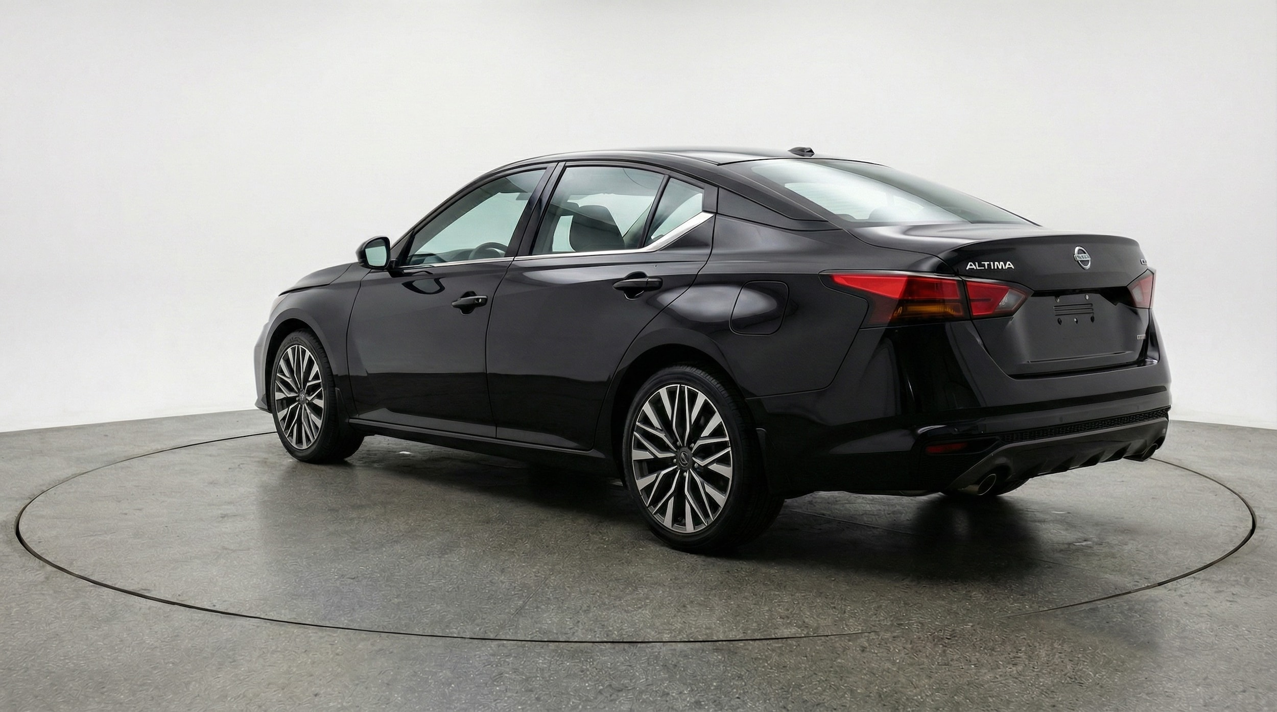 Thumbnail: 2025 Nissan Altima - 5