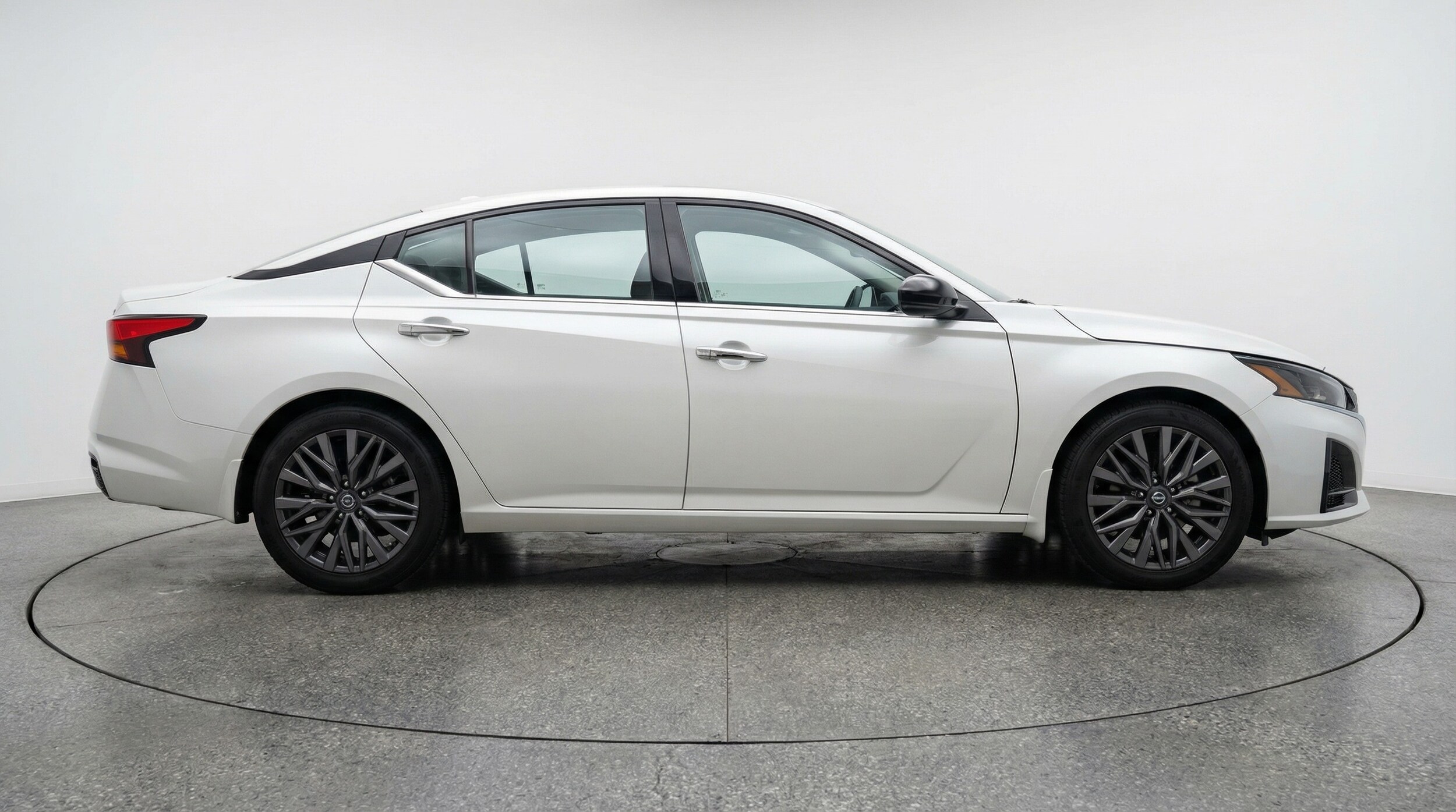 Thumbnail: 2025 Nissan Altima - 8