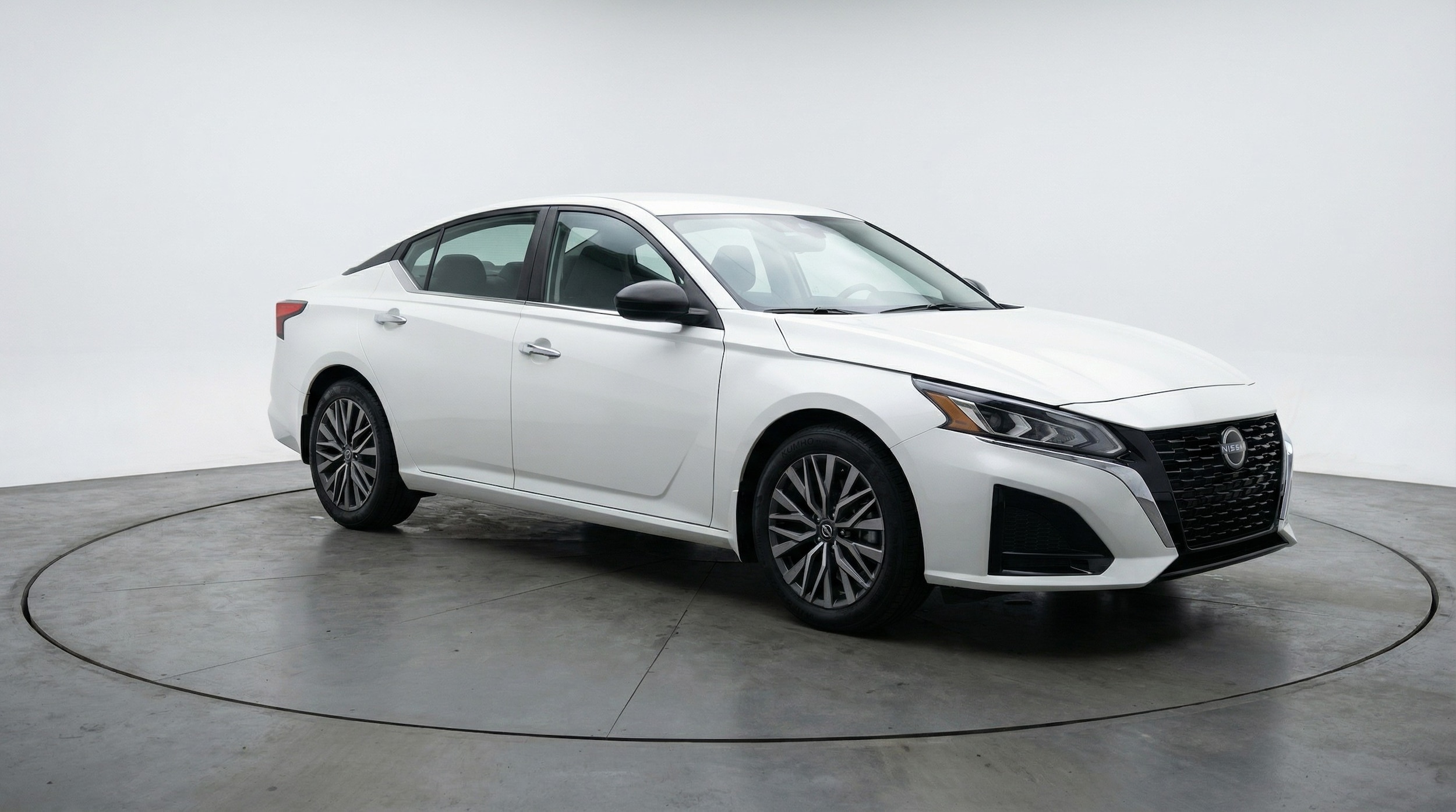 Thumbnail: 2025 Nissan Altima - 1