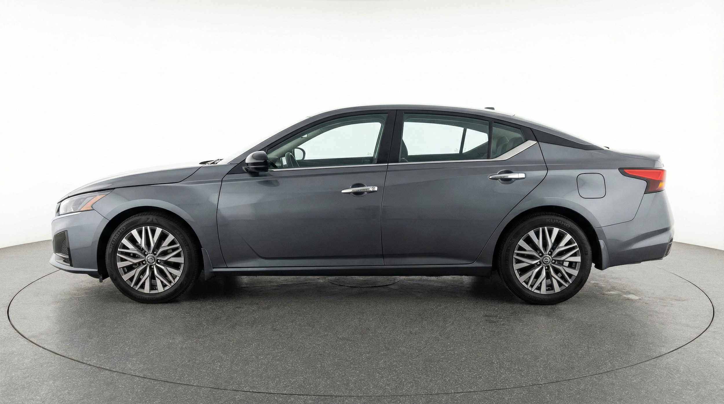 Thumbnail: 2025 Nissan Altima - 4