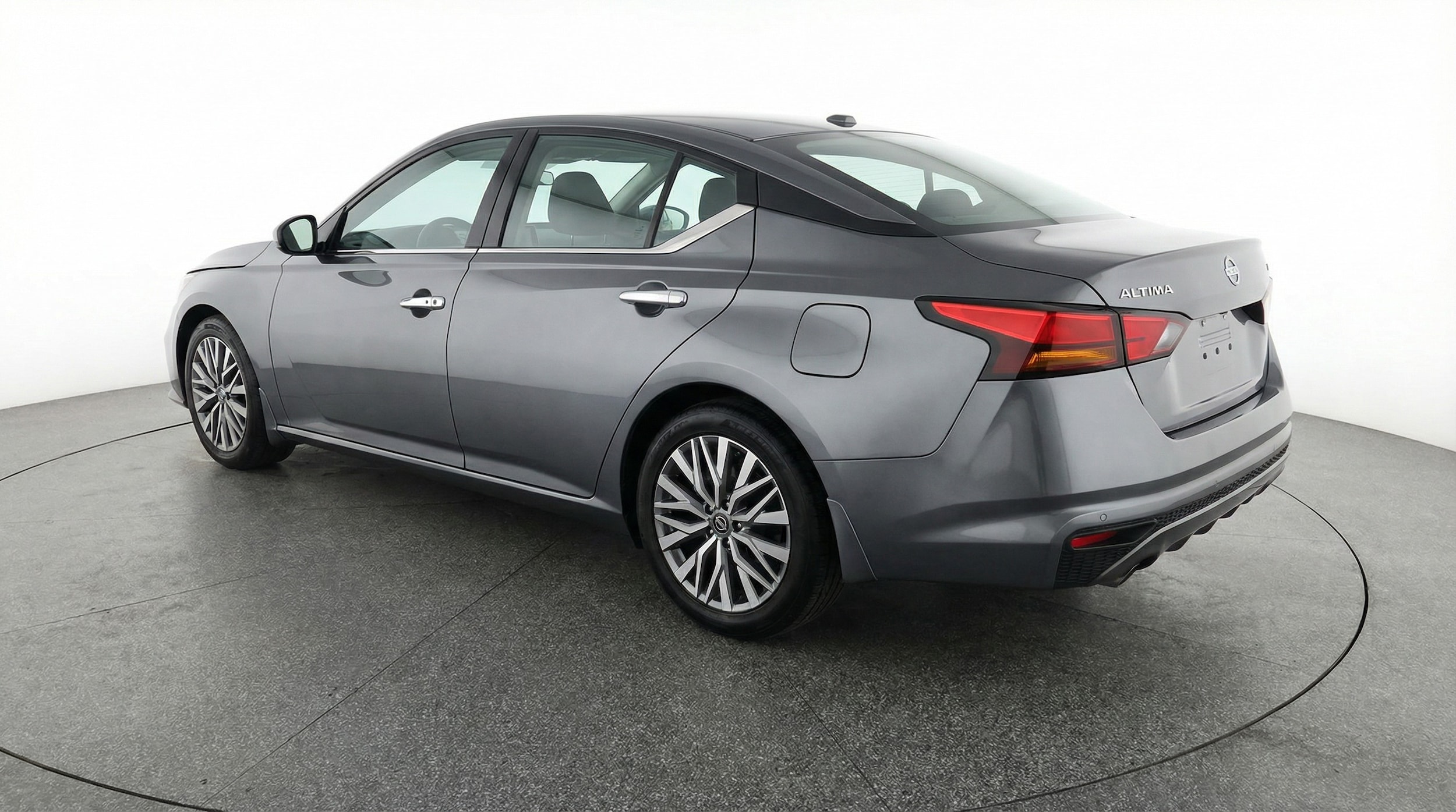 Thumbnail: 2025 Nissan Altima - 5