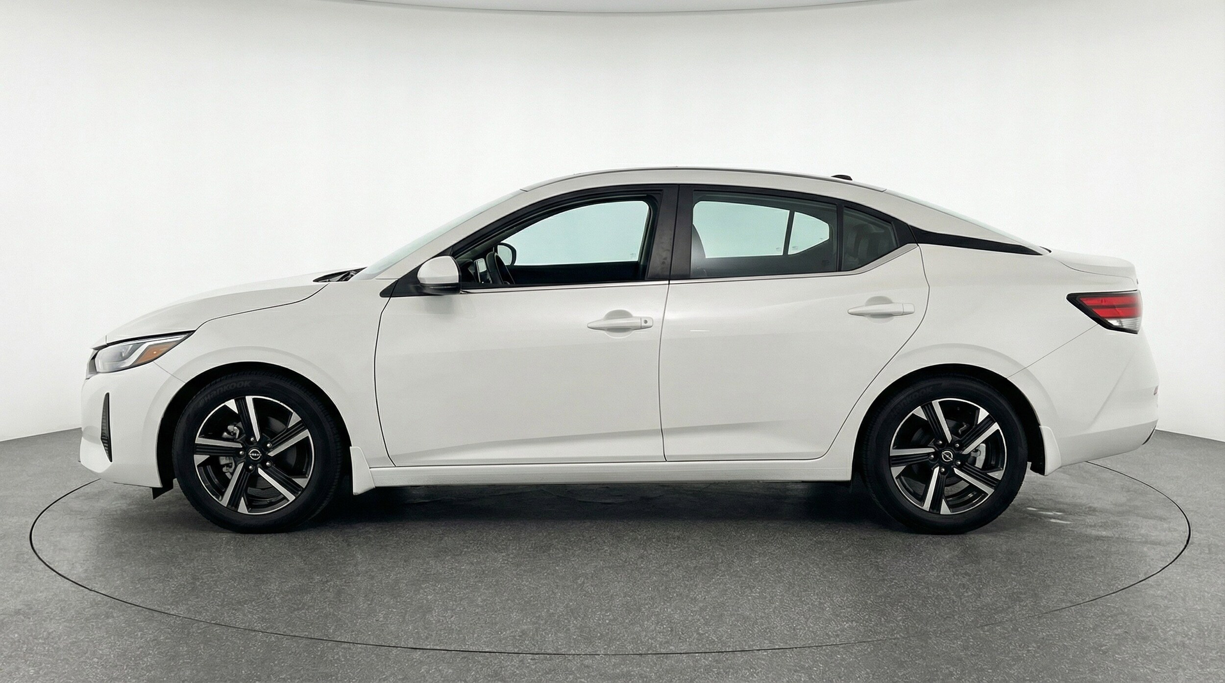 Thumbnail: 2025 Nissan Sentra - 5