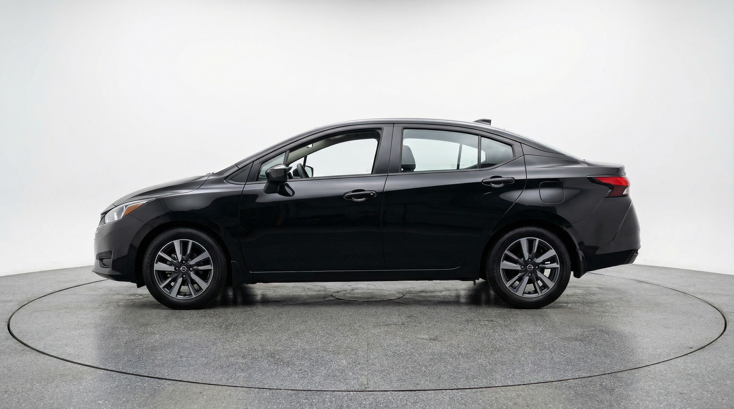 Thumbnail: 2025 Nissan Versa - 4