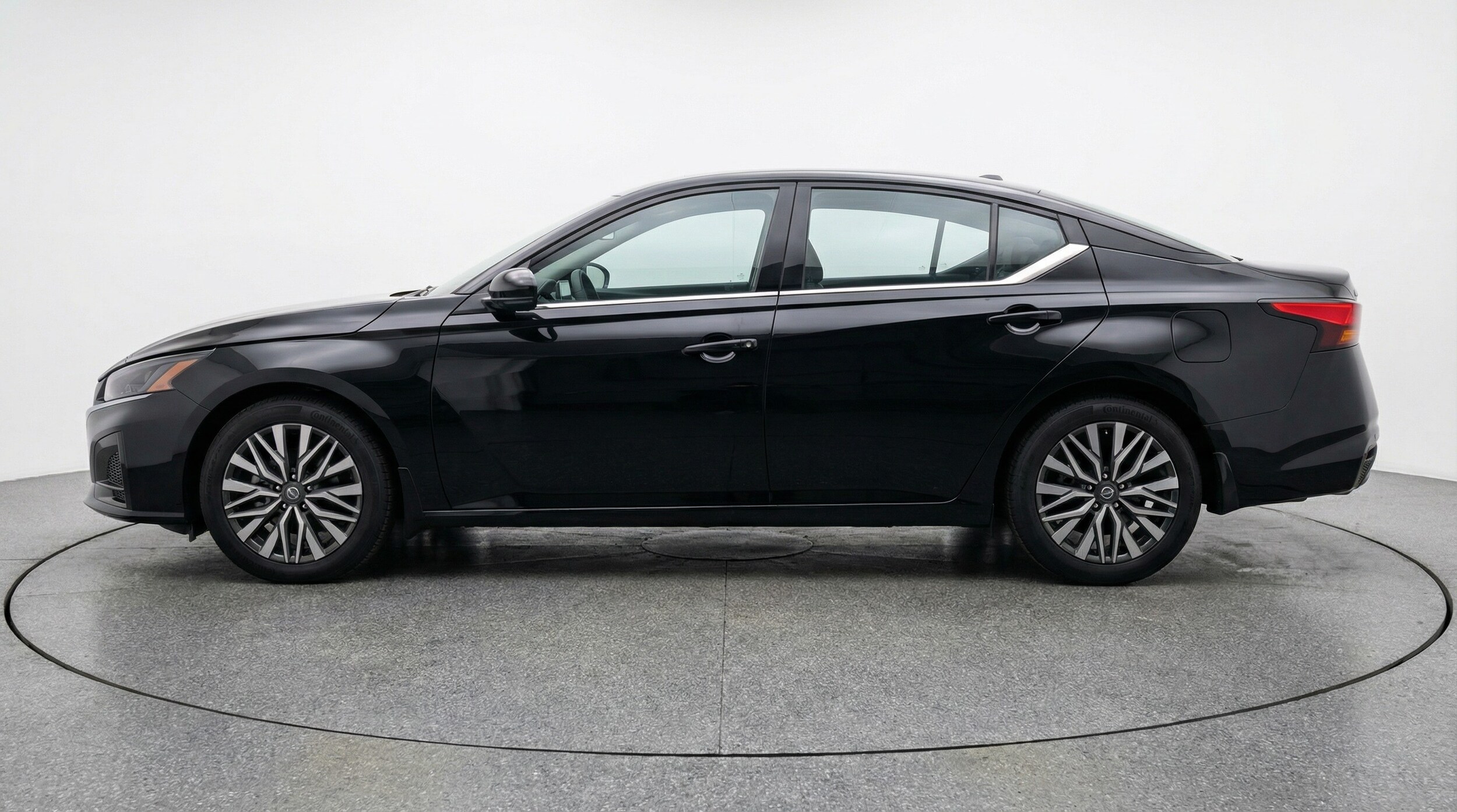 Thumbnail: 2025 Nissan Altima - 4