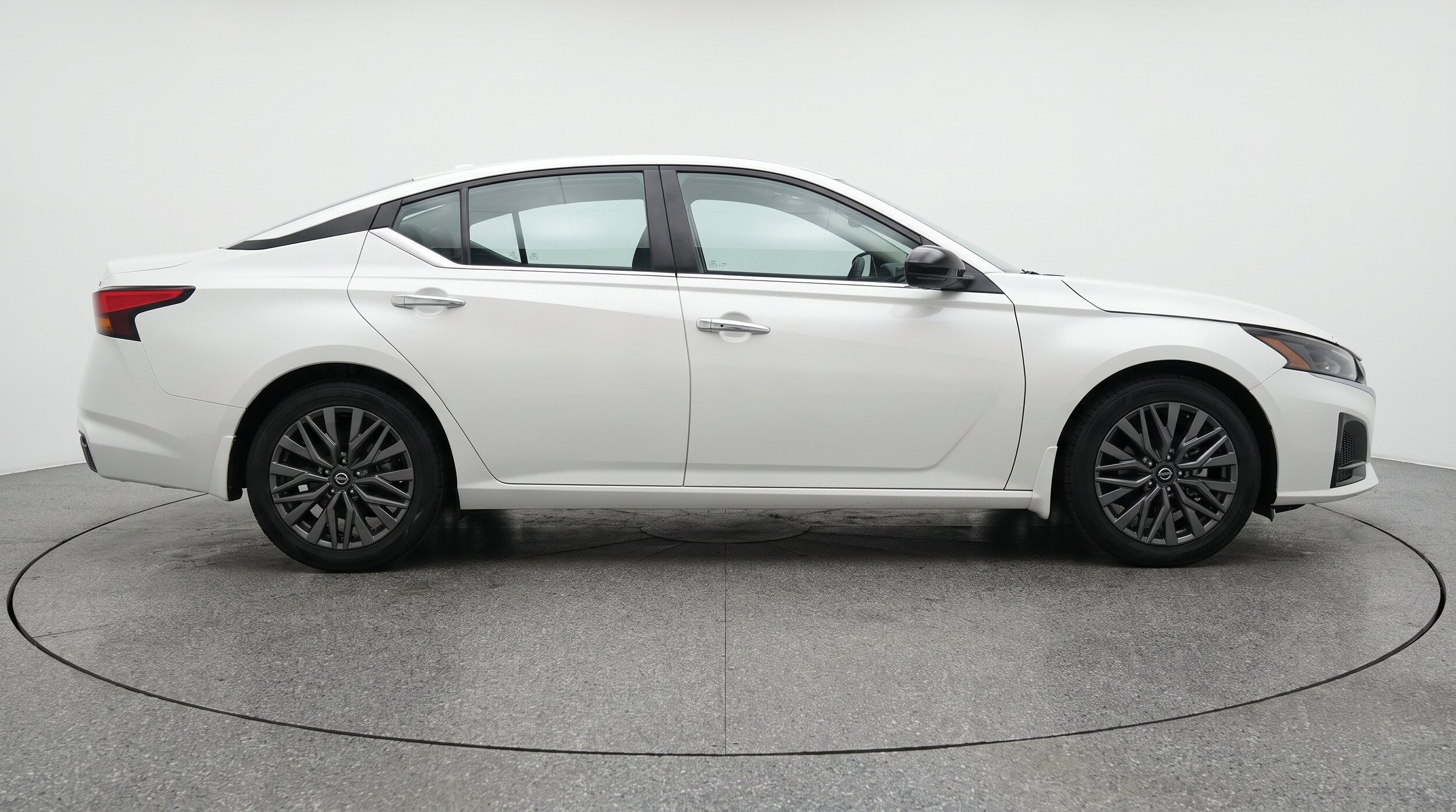 Thumbnail: 2025 Nissan Altima - 11