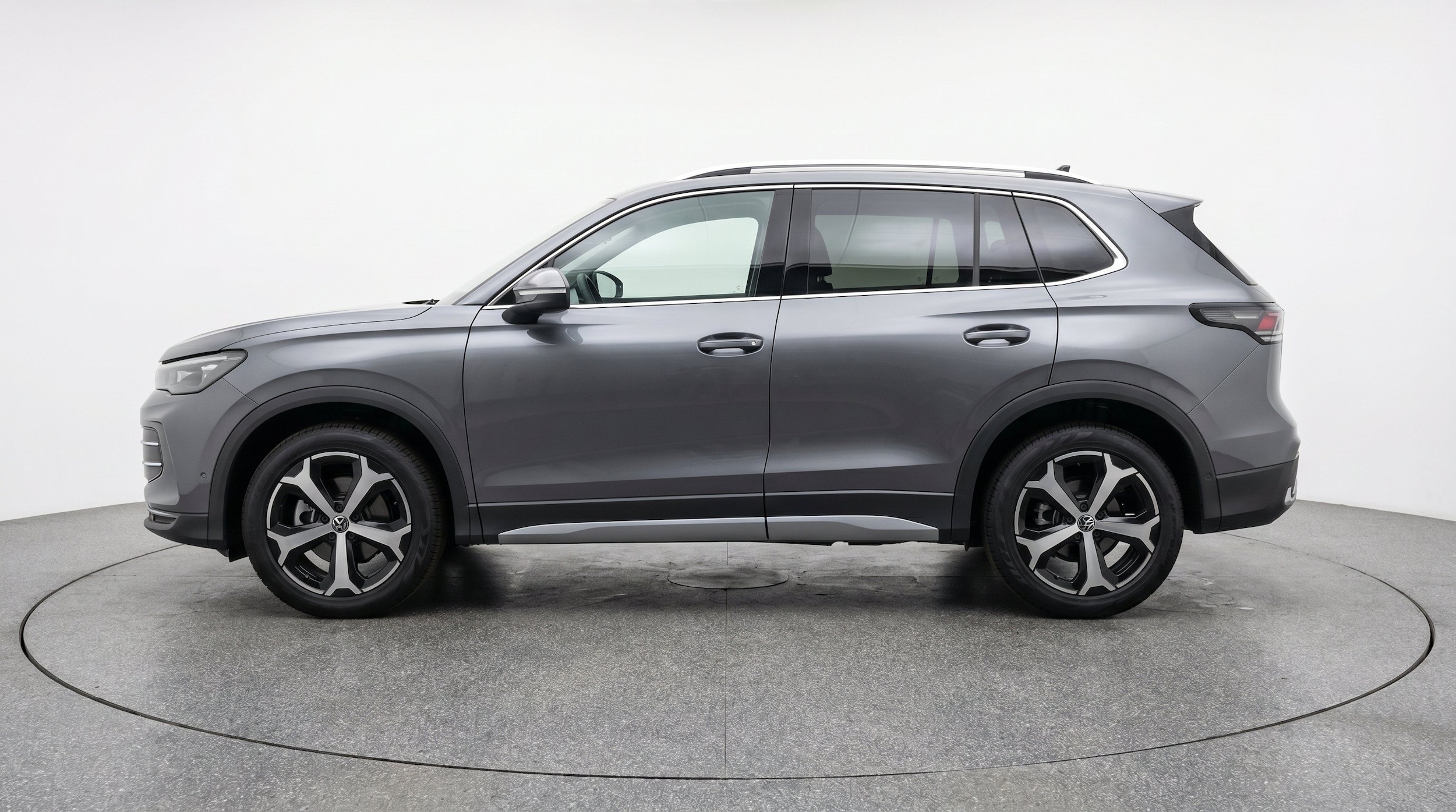 Thumbnail: 2026 Volkswagen Tiguan - 5