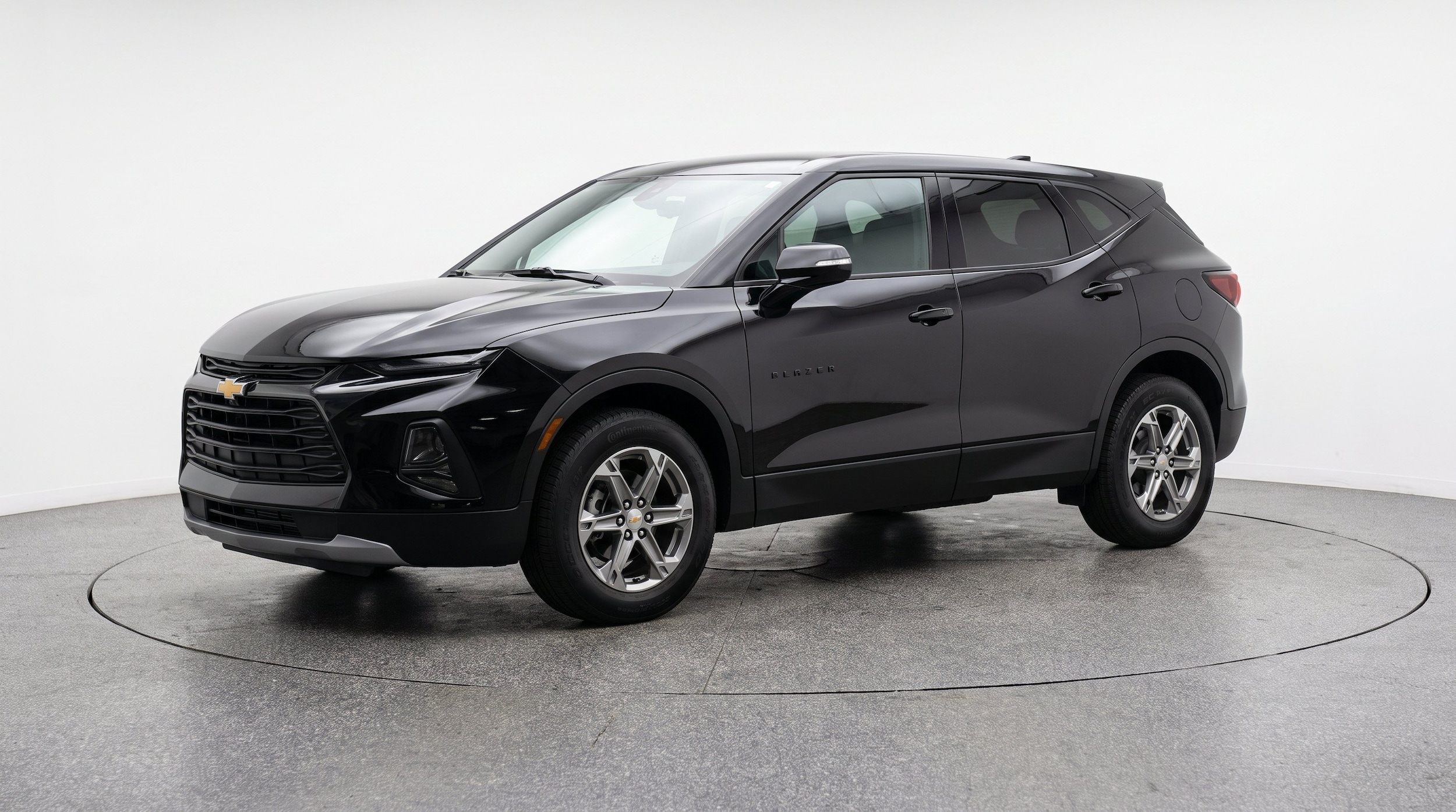 Thumbnail: 2026 Chevrolet Blazer - 3